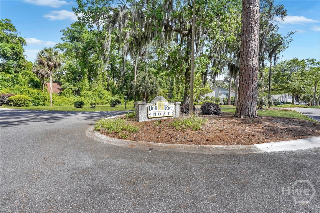 2nd image of 103 Oyster Shell Rd, Savannah, GA 31410