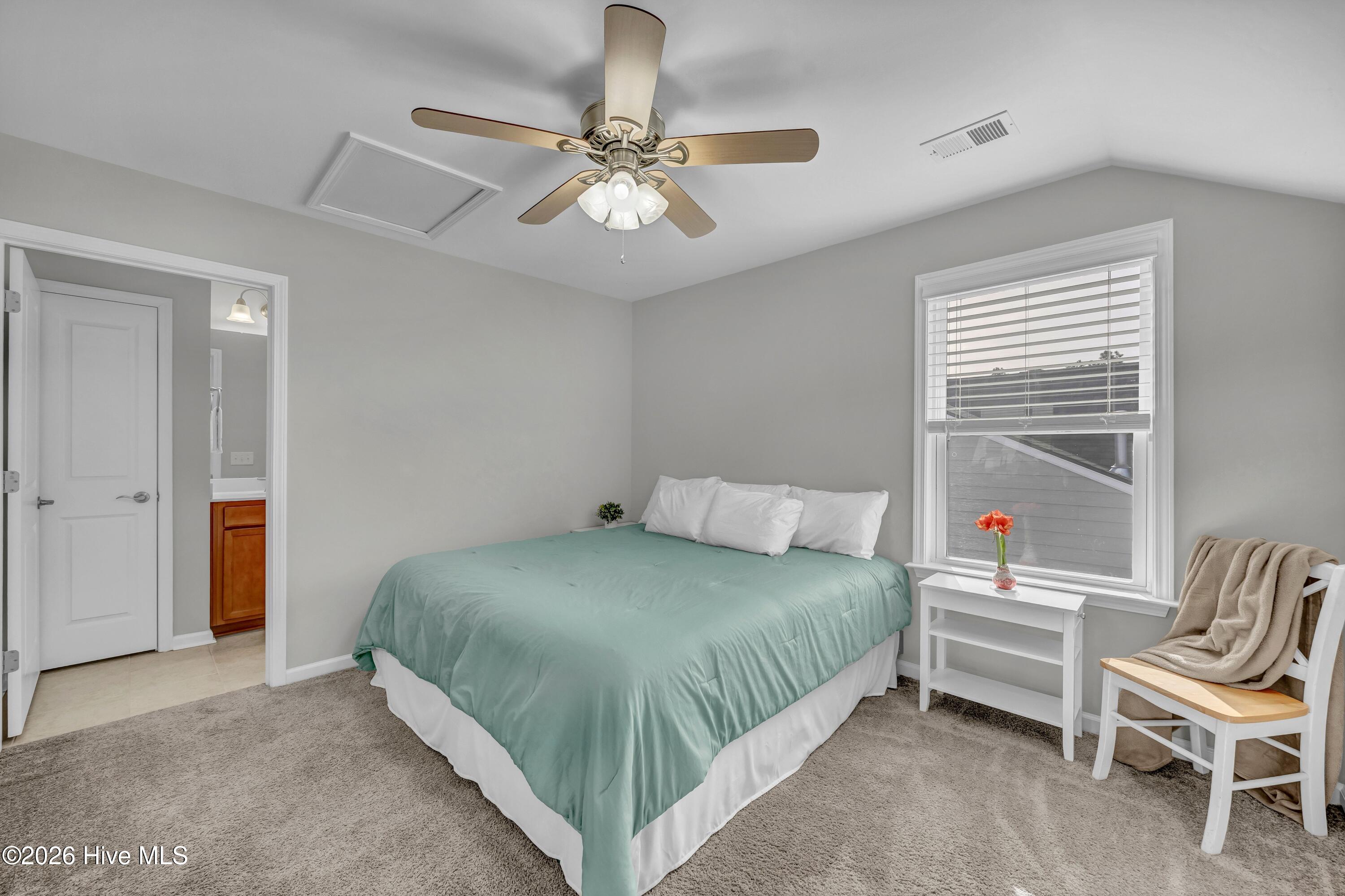 100553140 | Photo 22