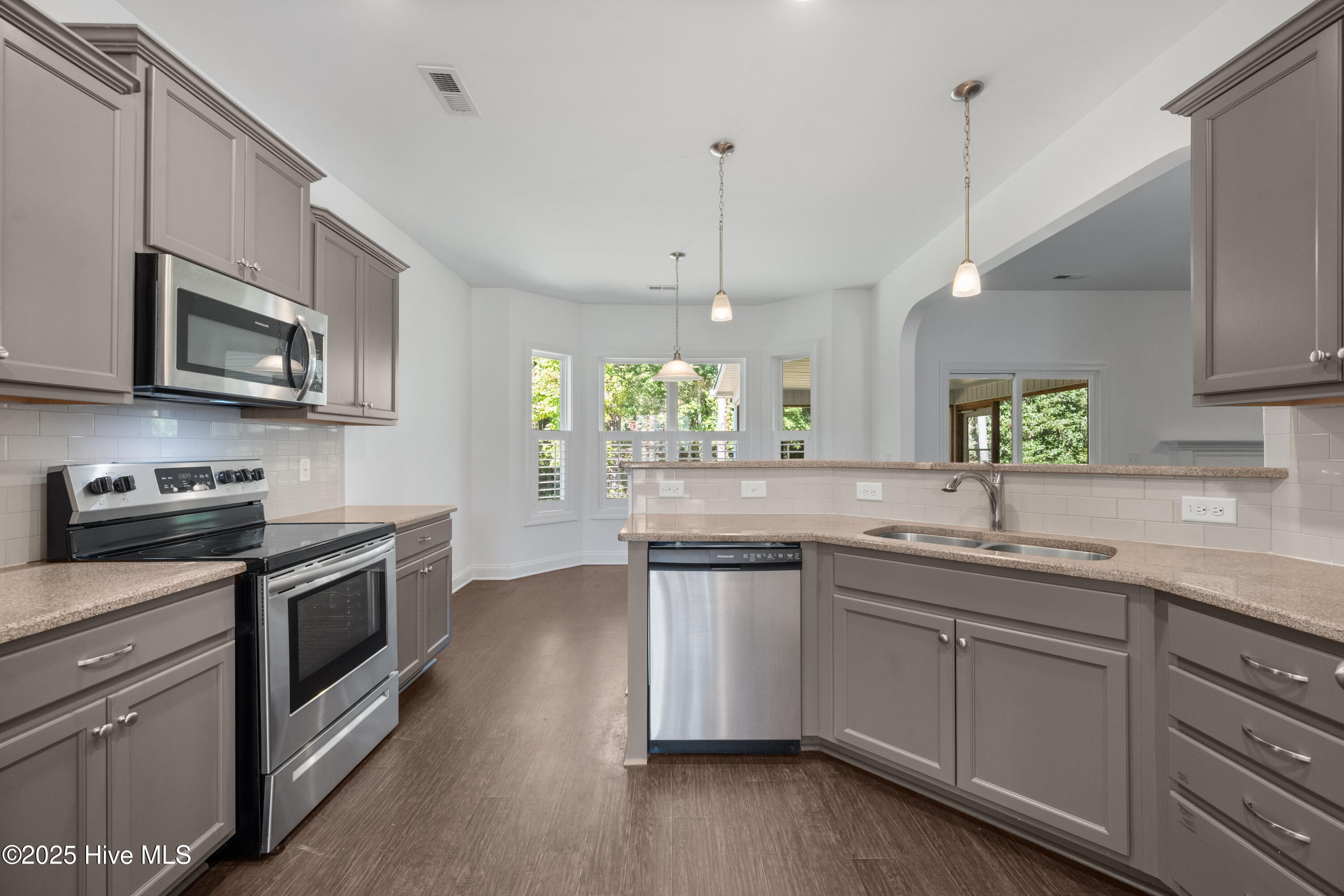 100546019 | Photo 10