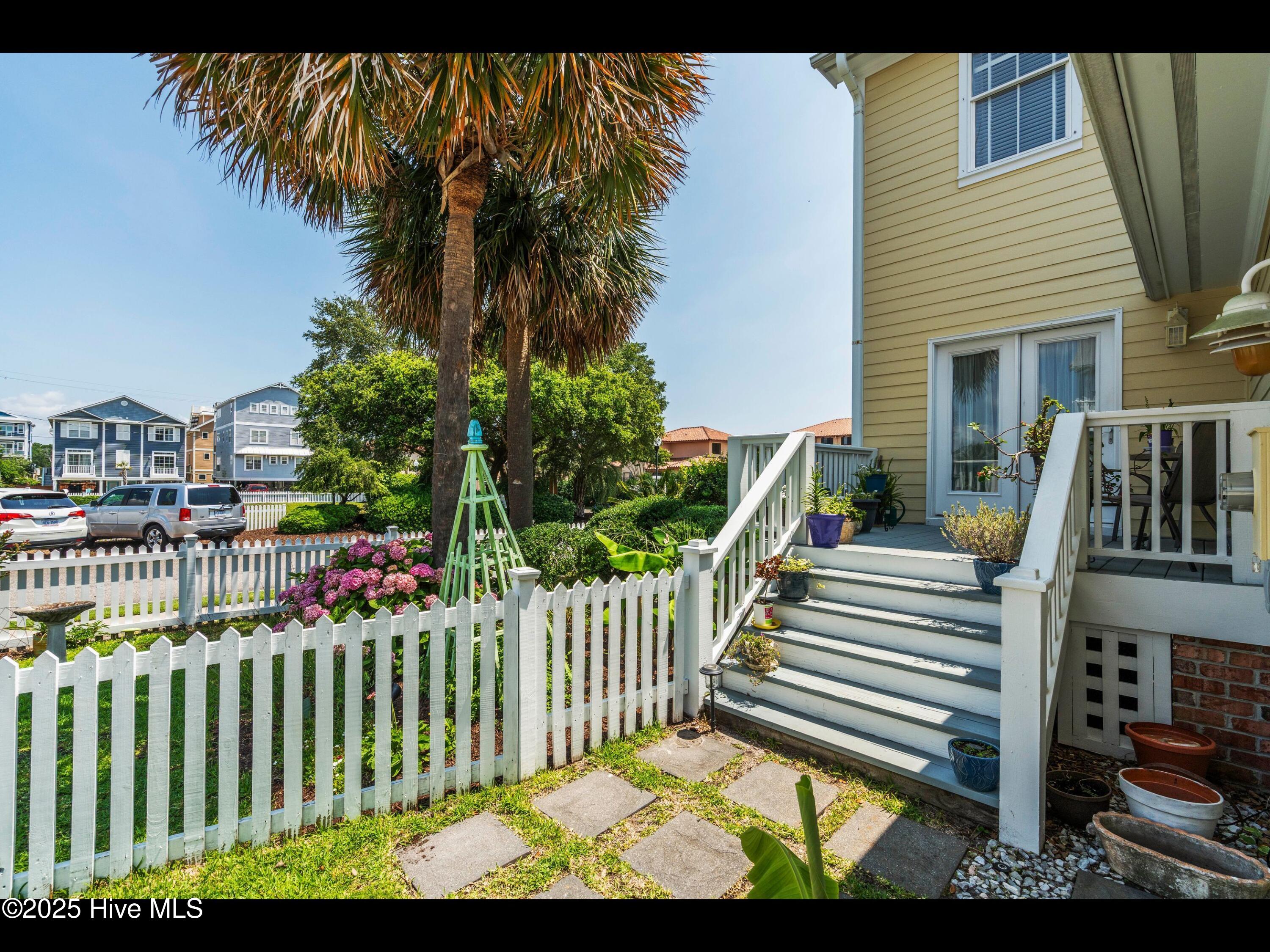 100511839 | Photo 24