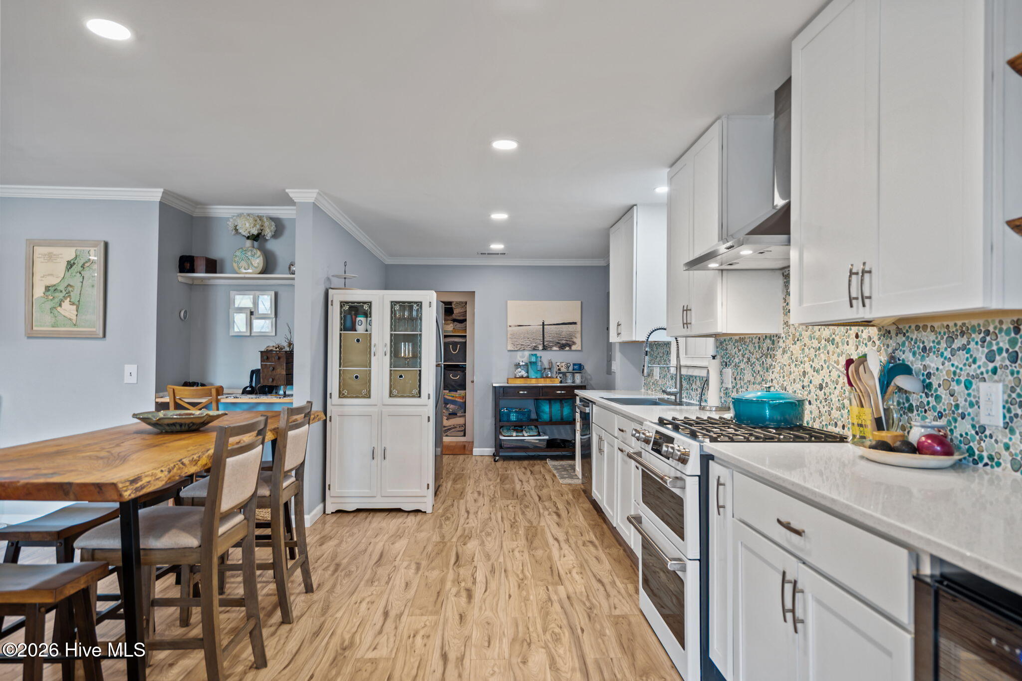 100564624 | Photo 12