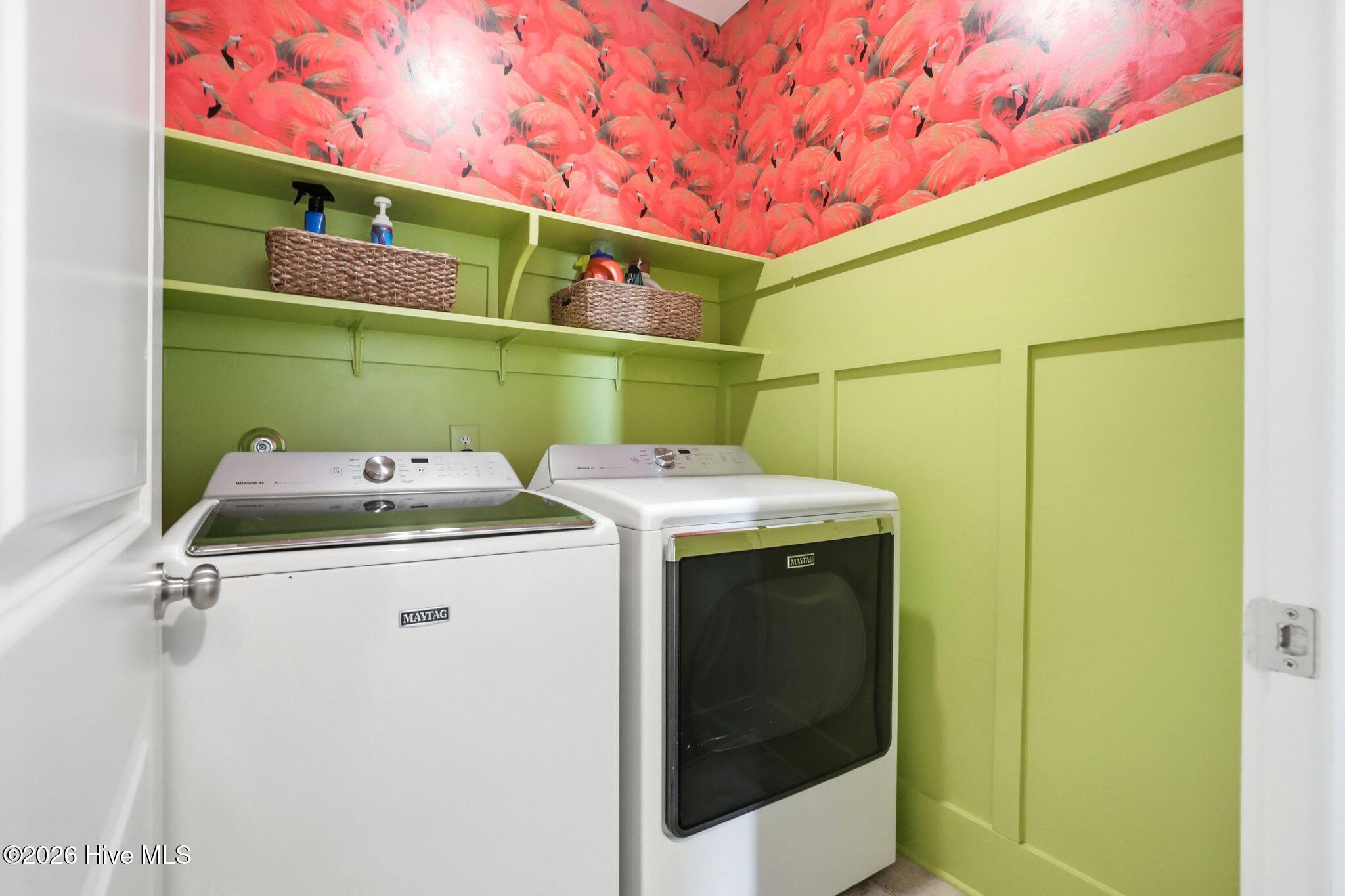 100565220 | Photo 47