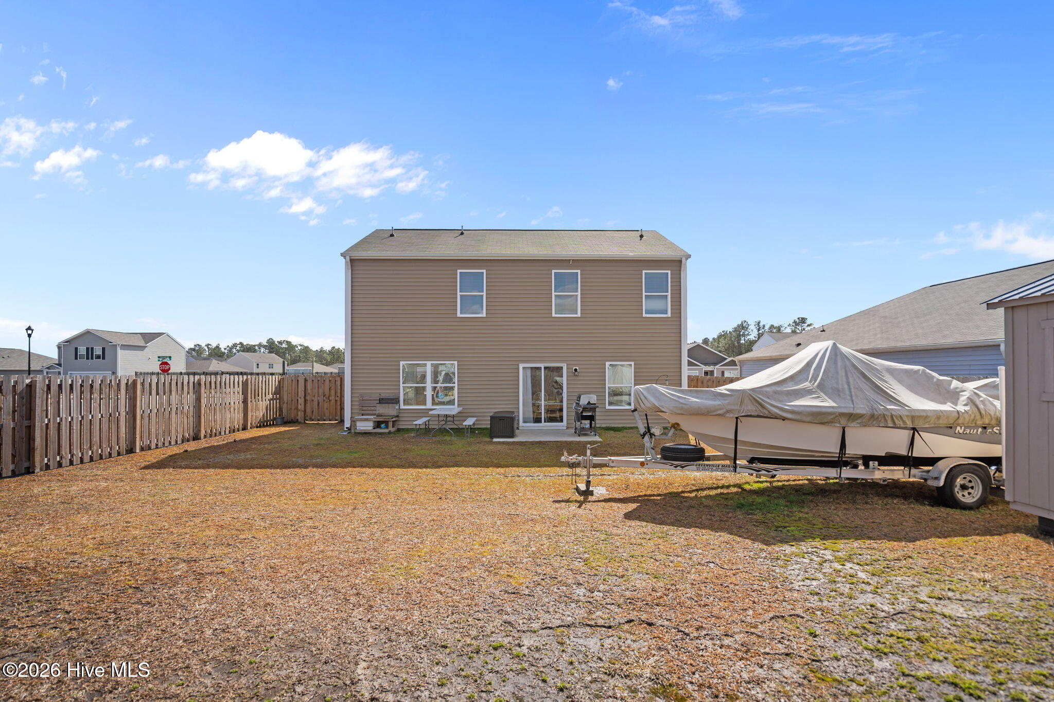 100554763 | Photo 42