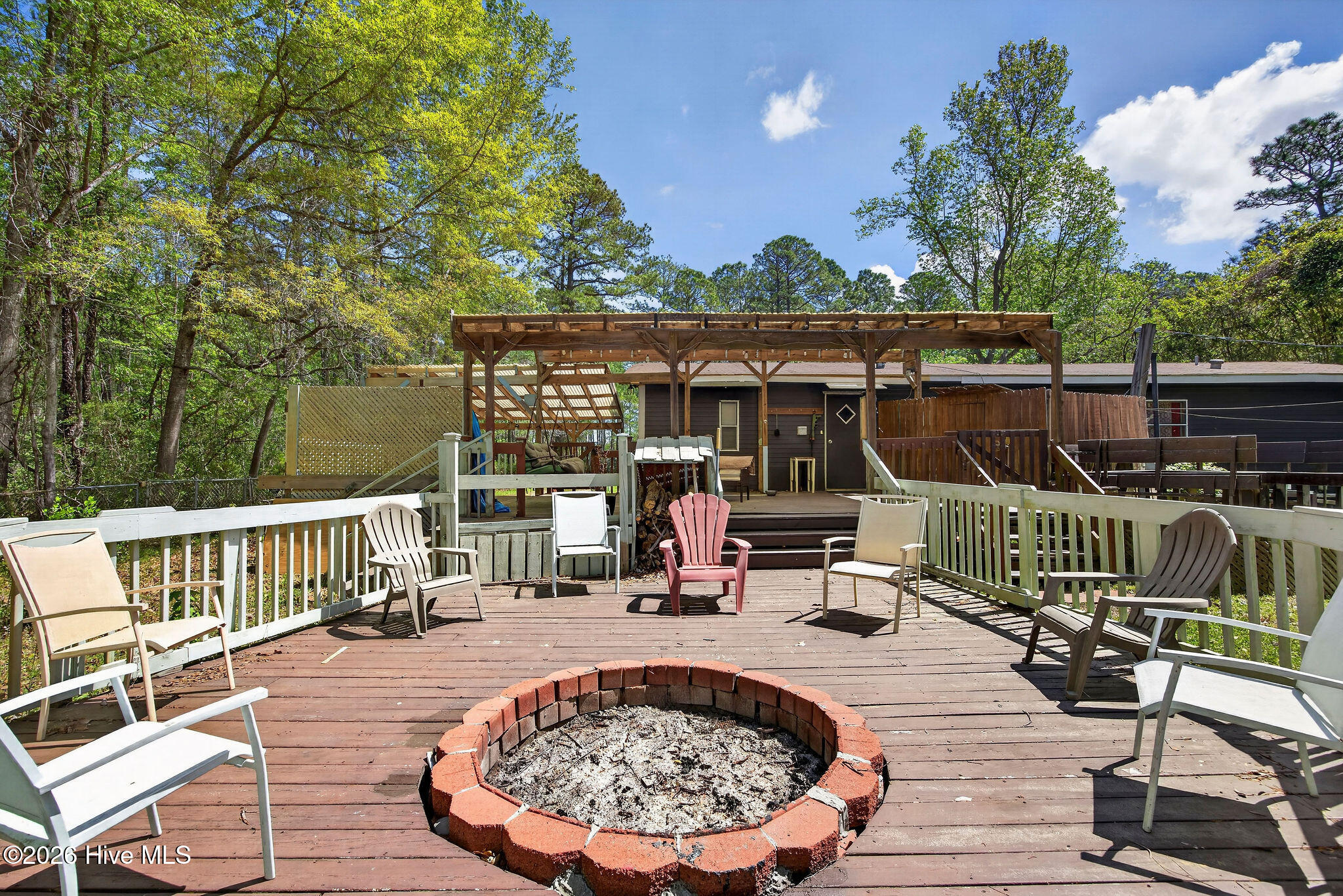 100566333 | Photo 37