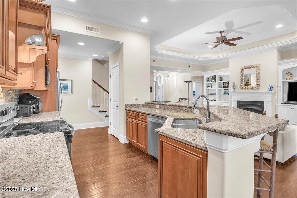 100556407 | Photo 22