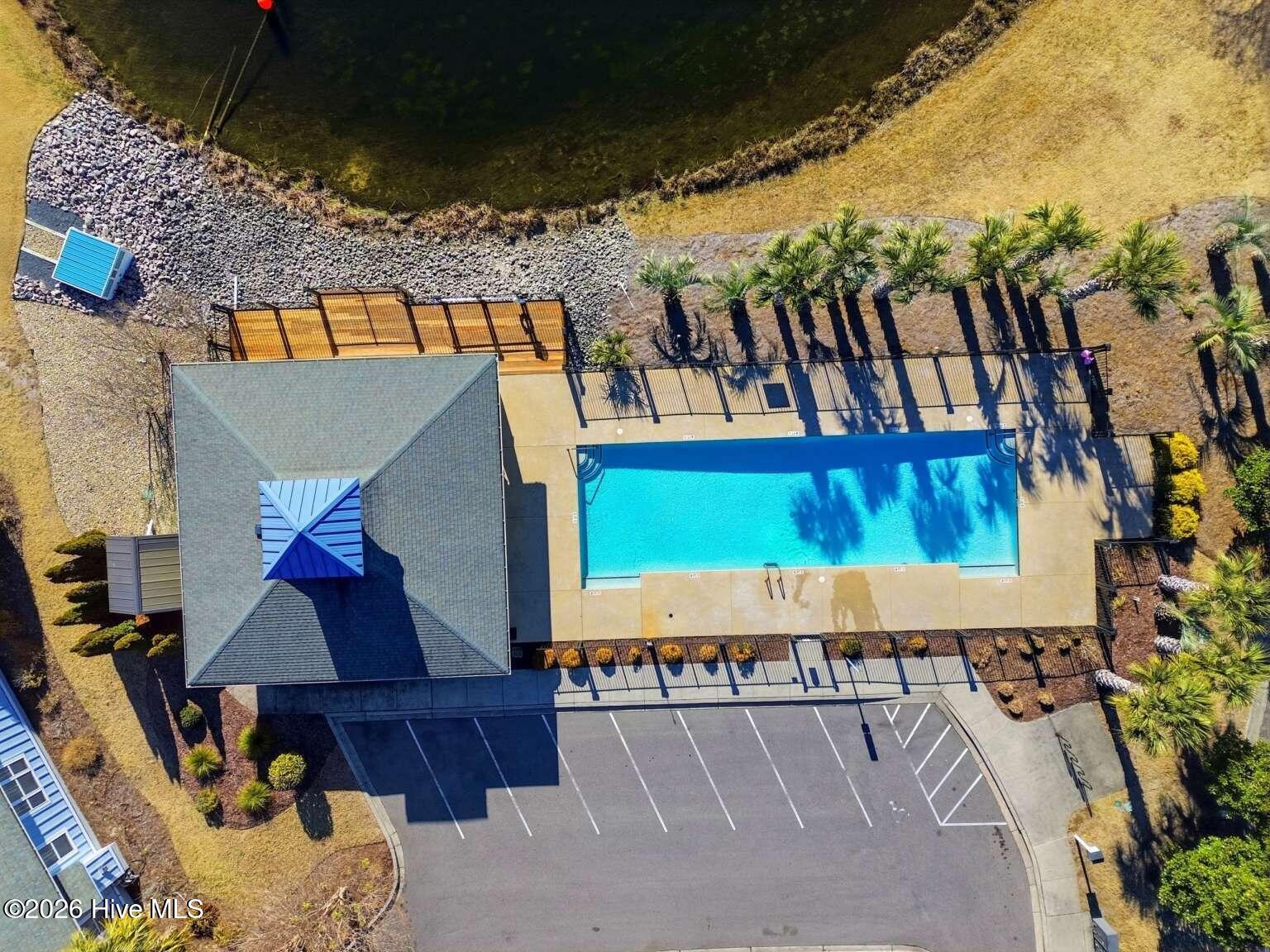 100552752 | Photo 47