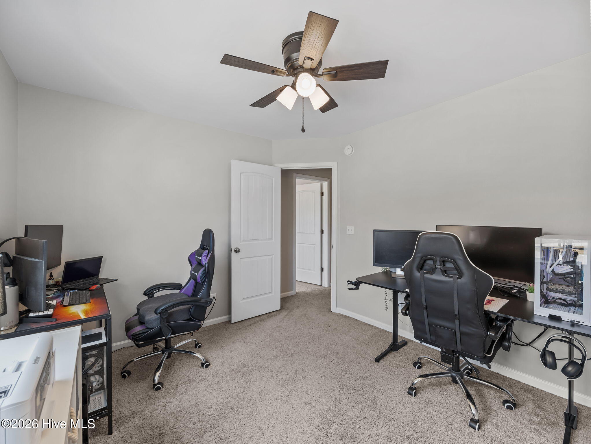 100564221 | Photo 33