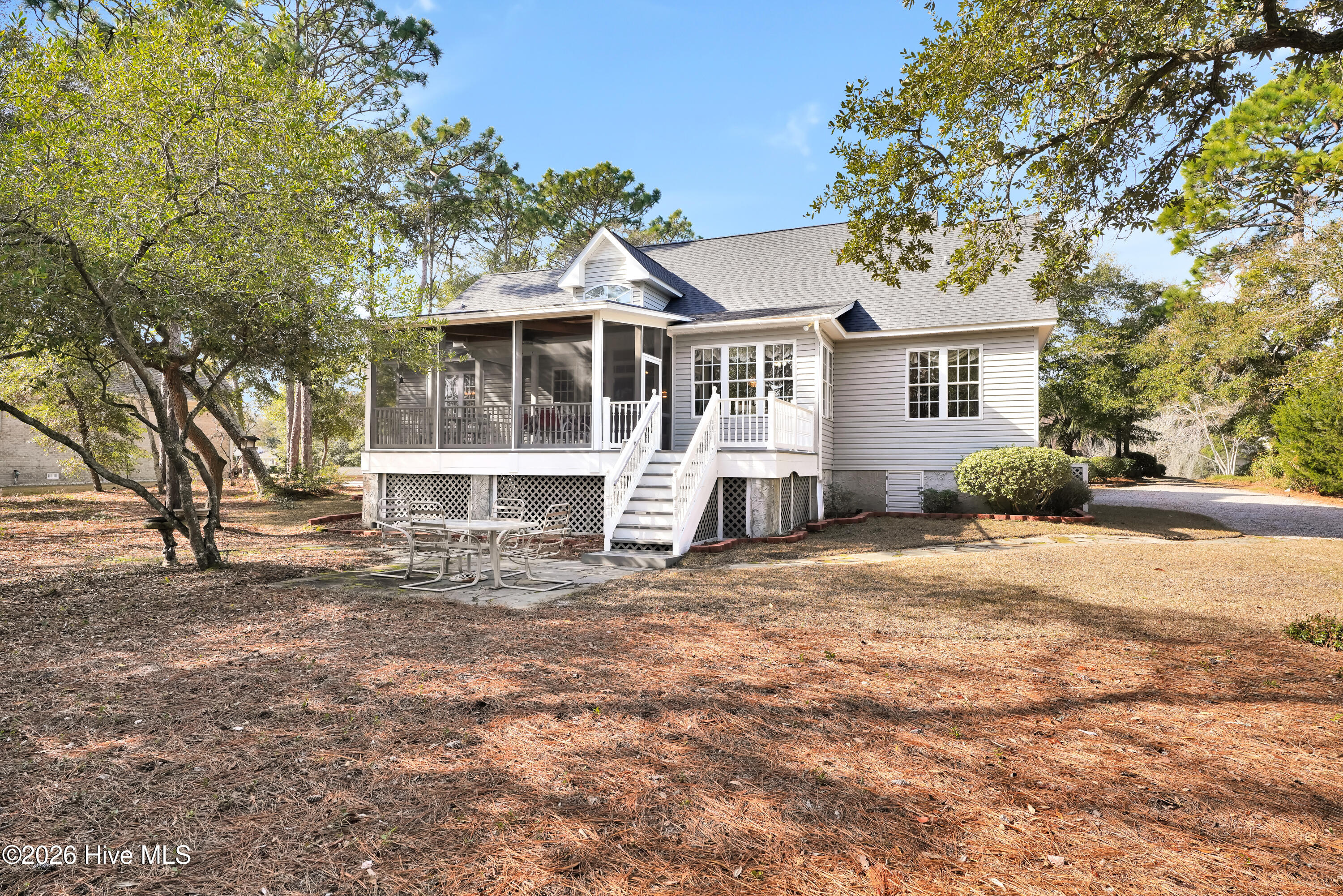 100549452 | Photo 36