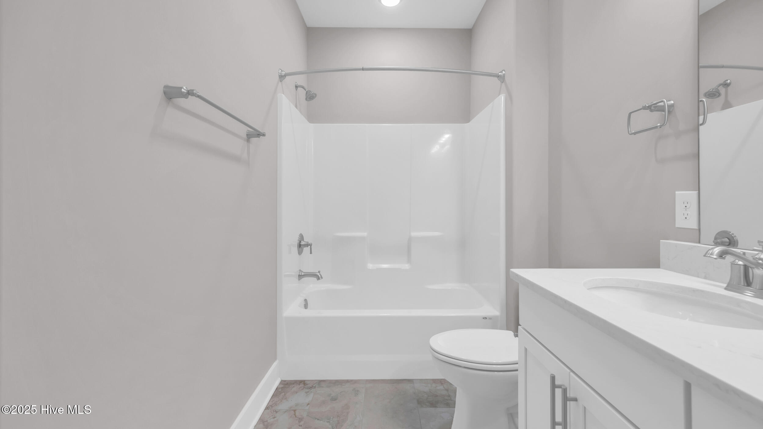 100525614 | Photo 27