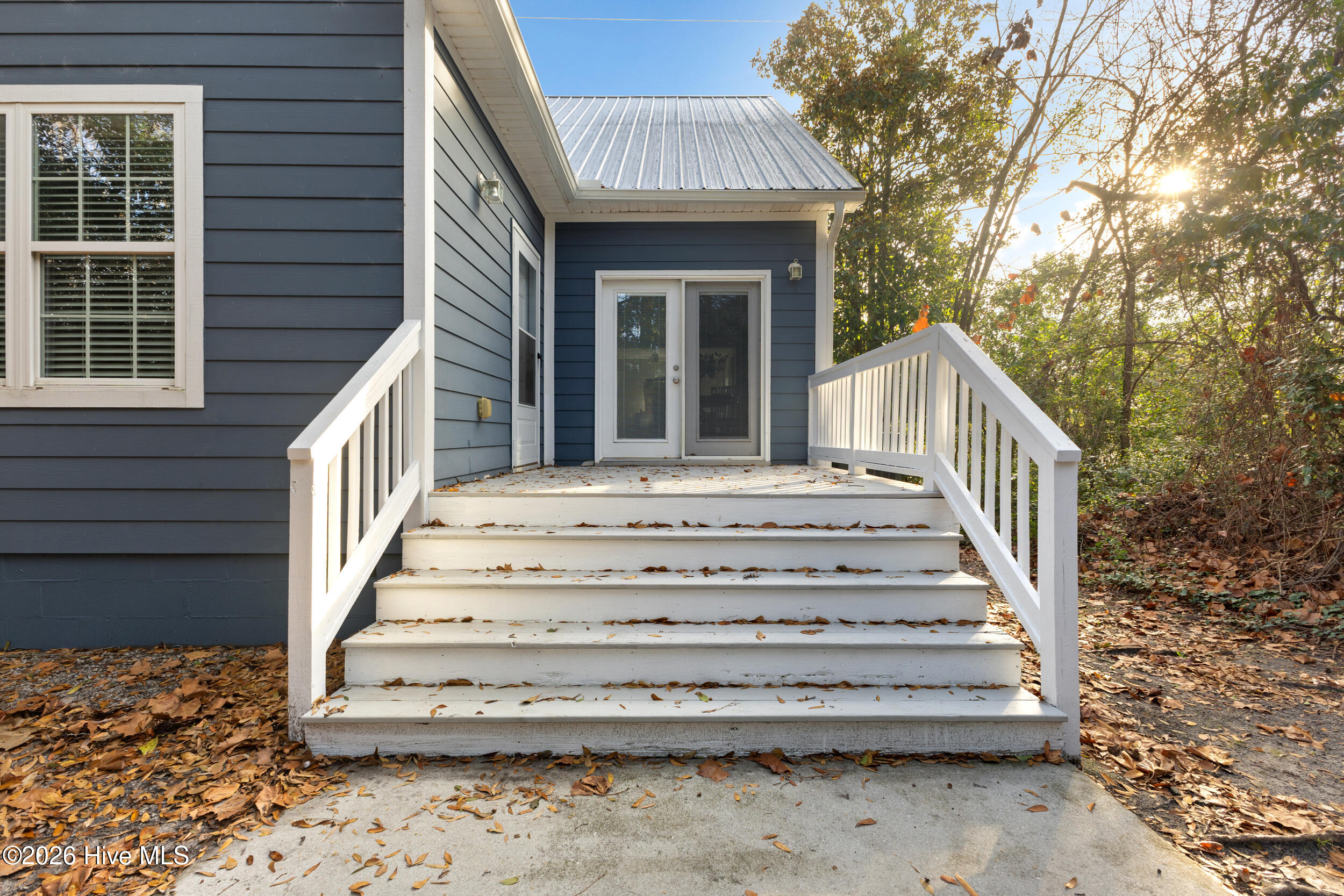 100548014 | Photo 25