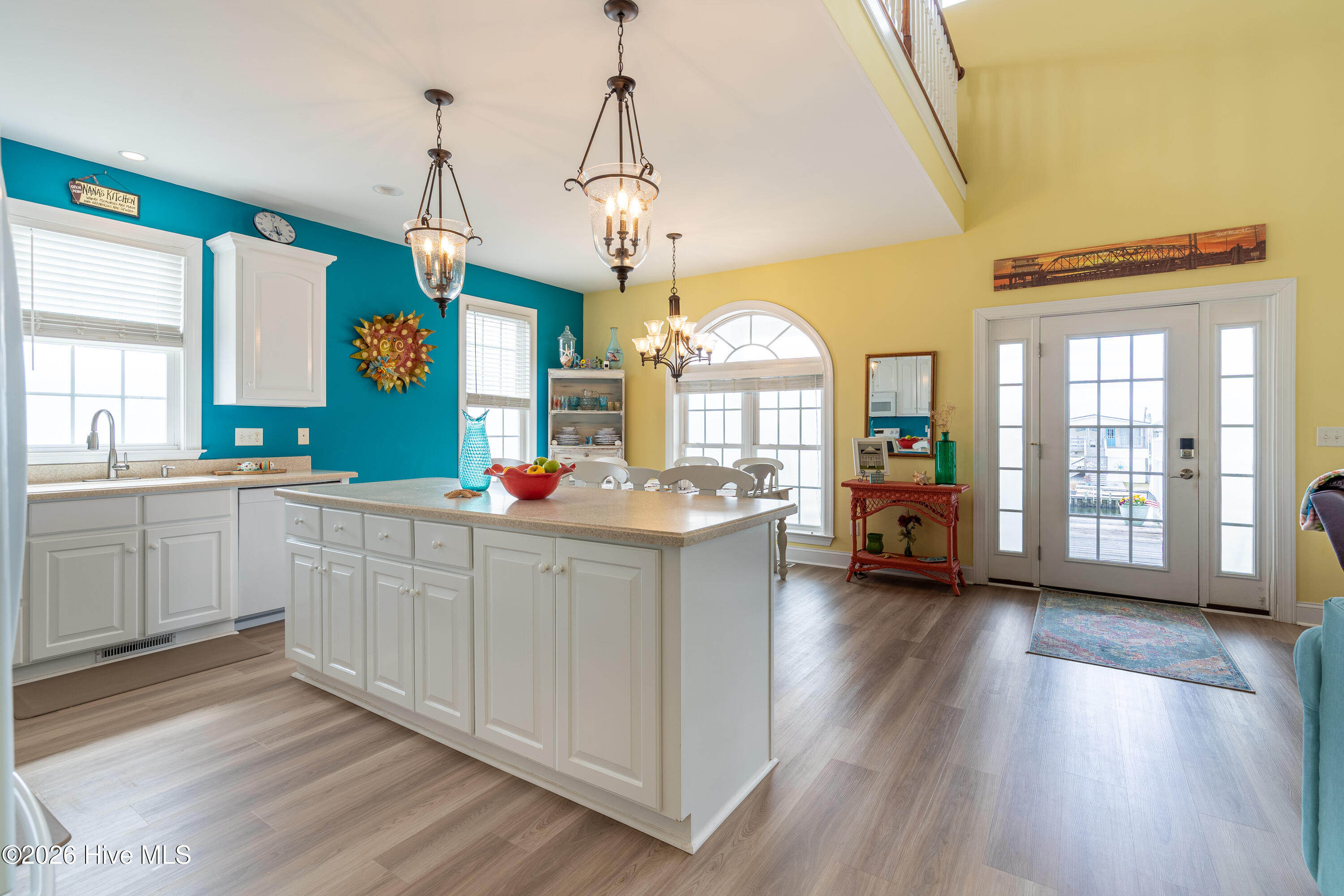 7037 7th Street, Surf City, NC, 28445