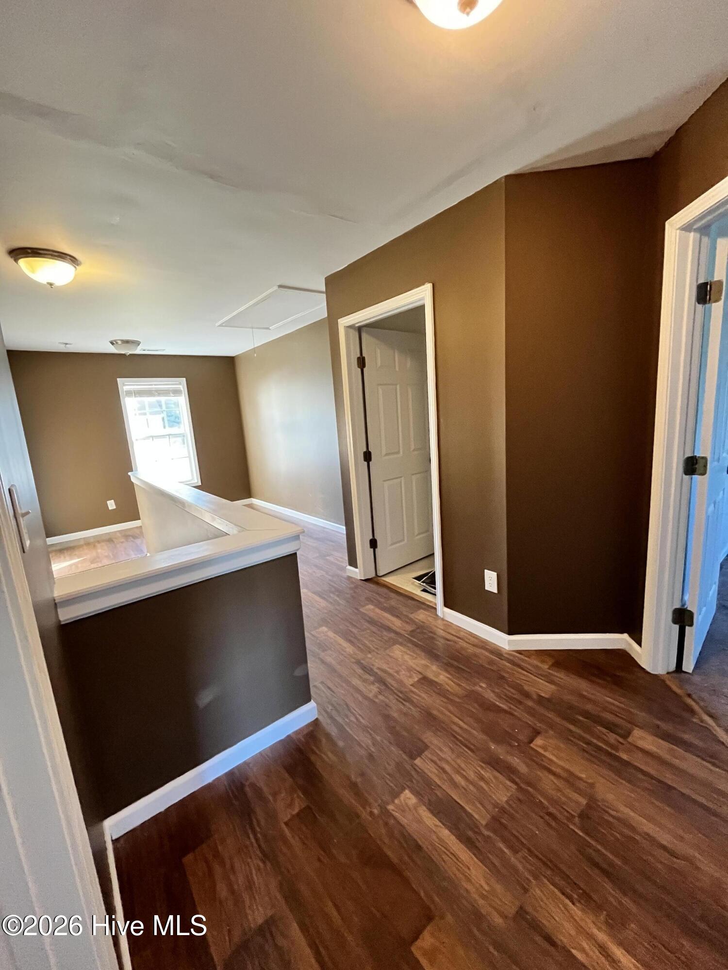 100548273 | Photo 13