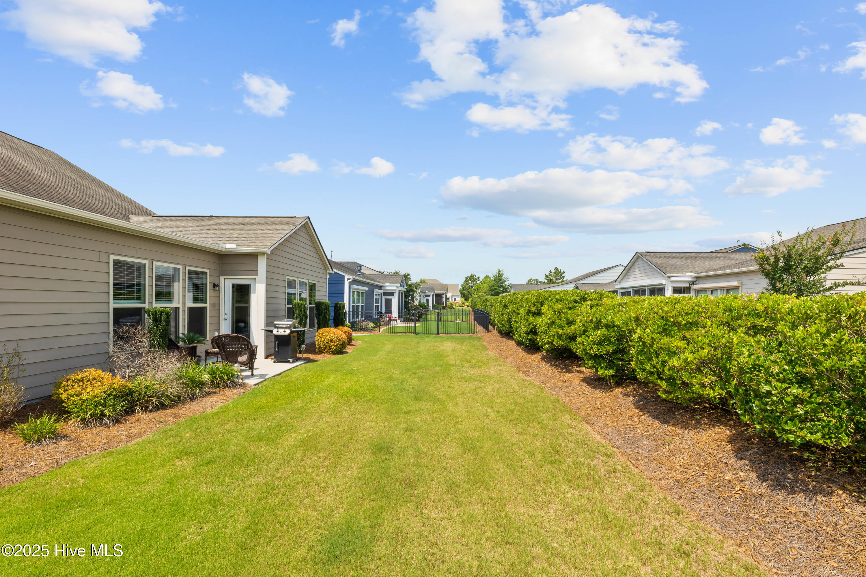 100476655 | Photo 72