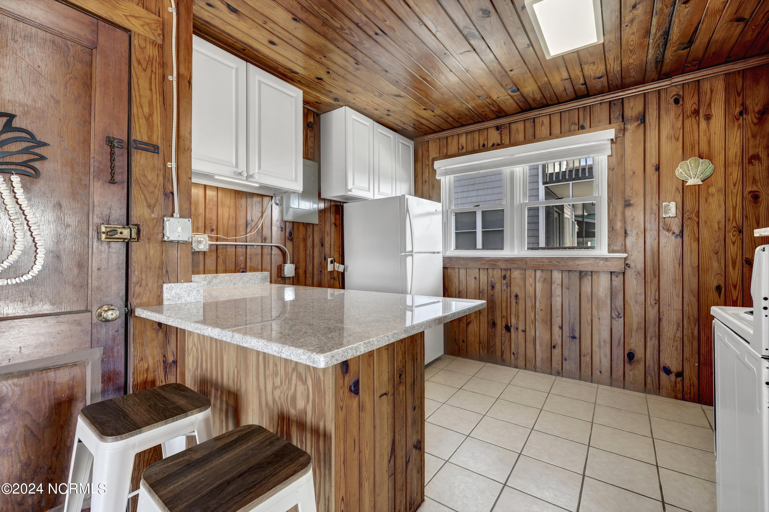 Undisclosed Address, Topsail Beach, NC, 28445