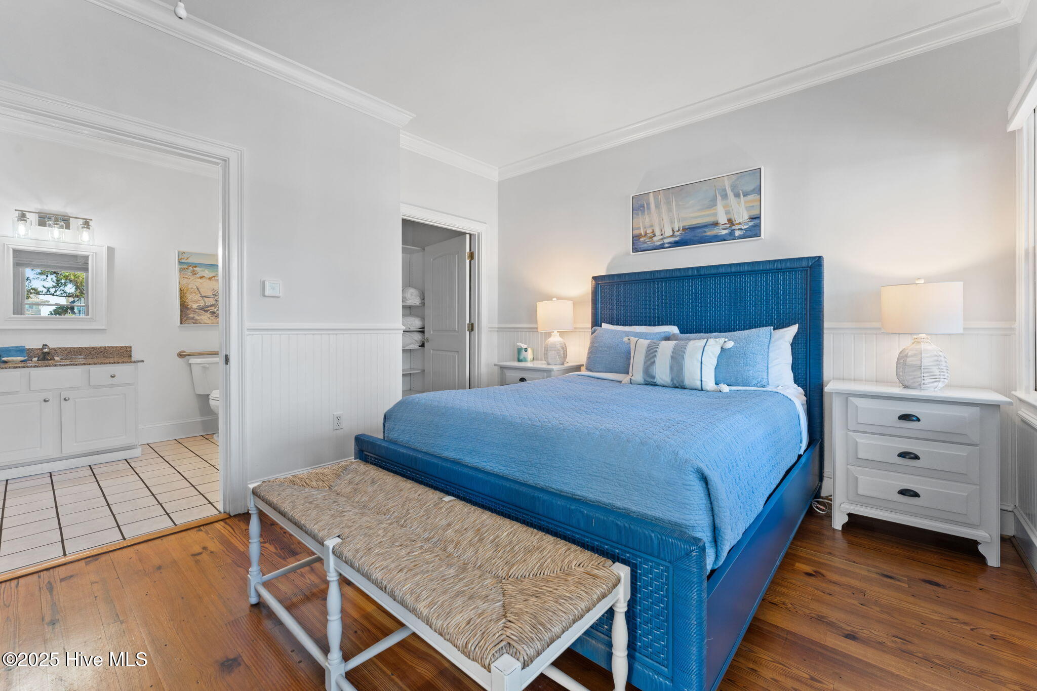 100510099 | Photo 28