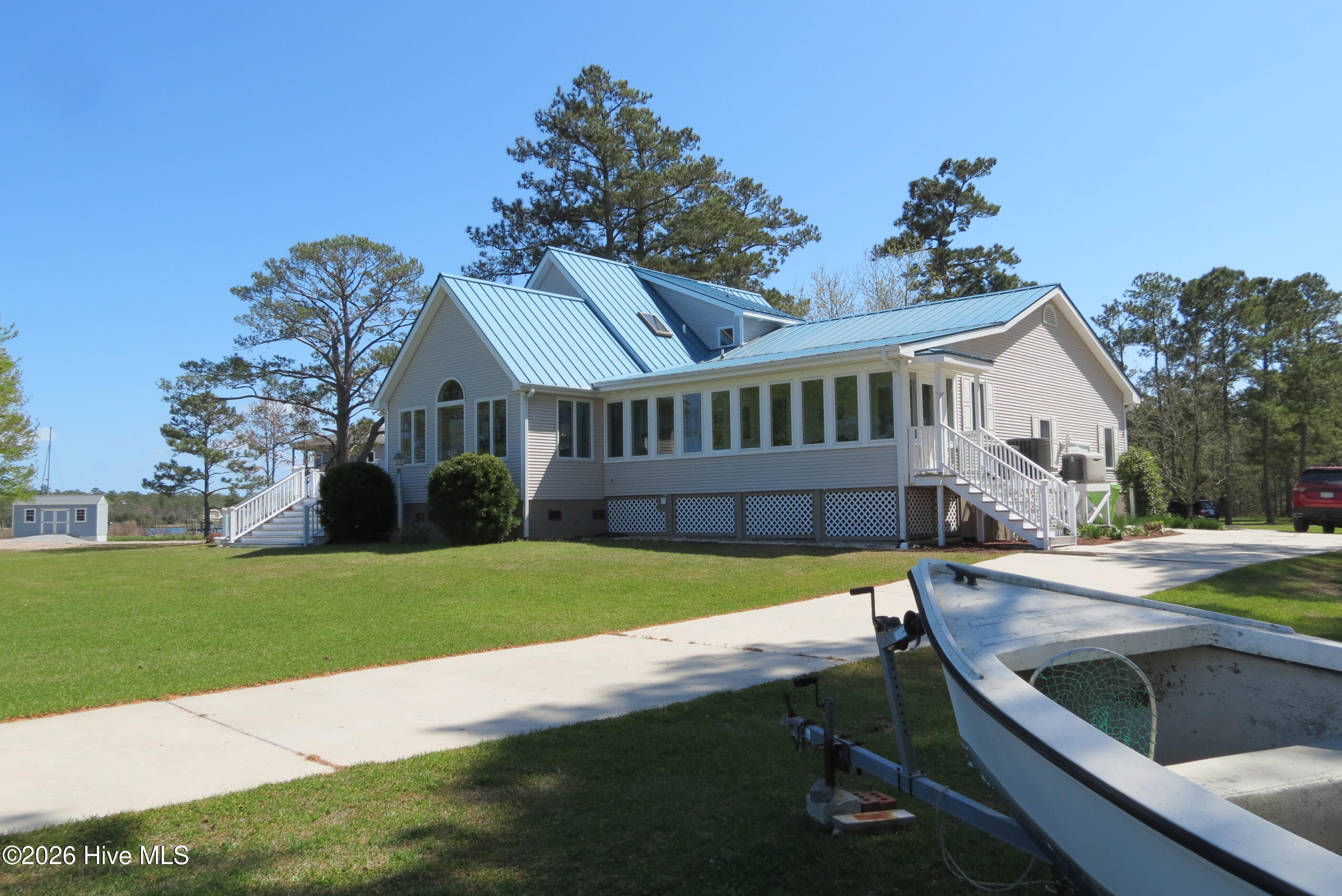 609 Mills Road,Oriental