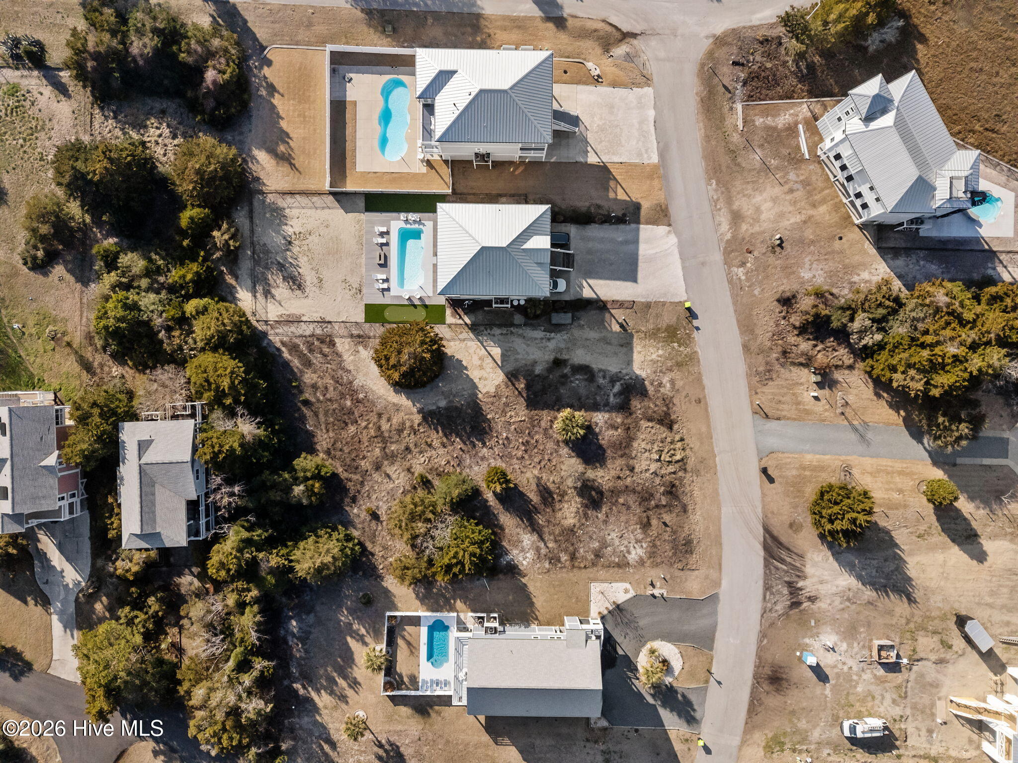 100553415 | Photo 23