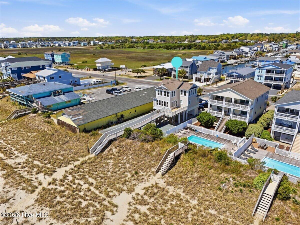 100566244 | Photo 72