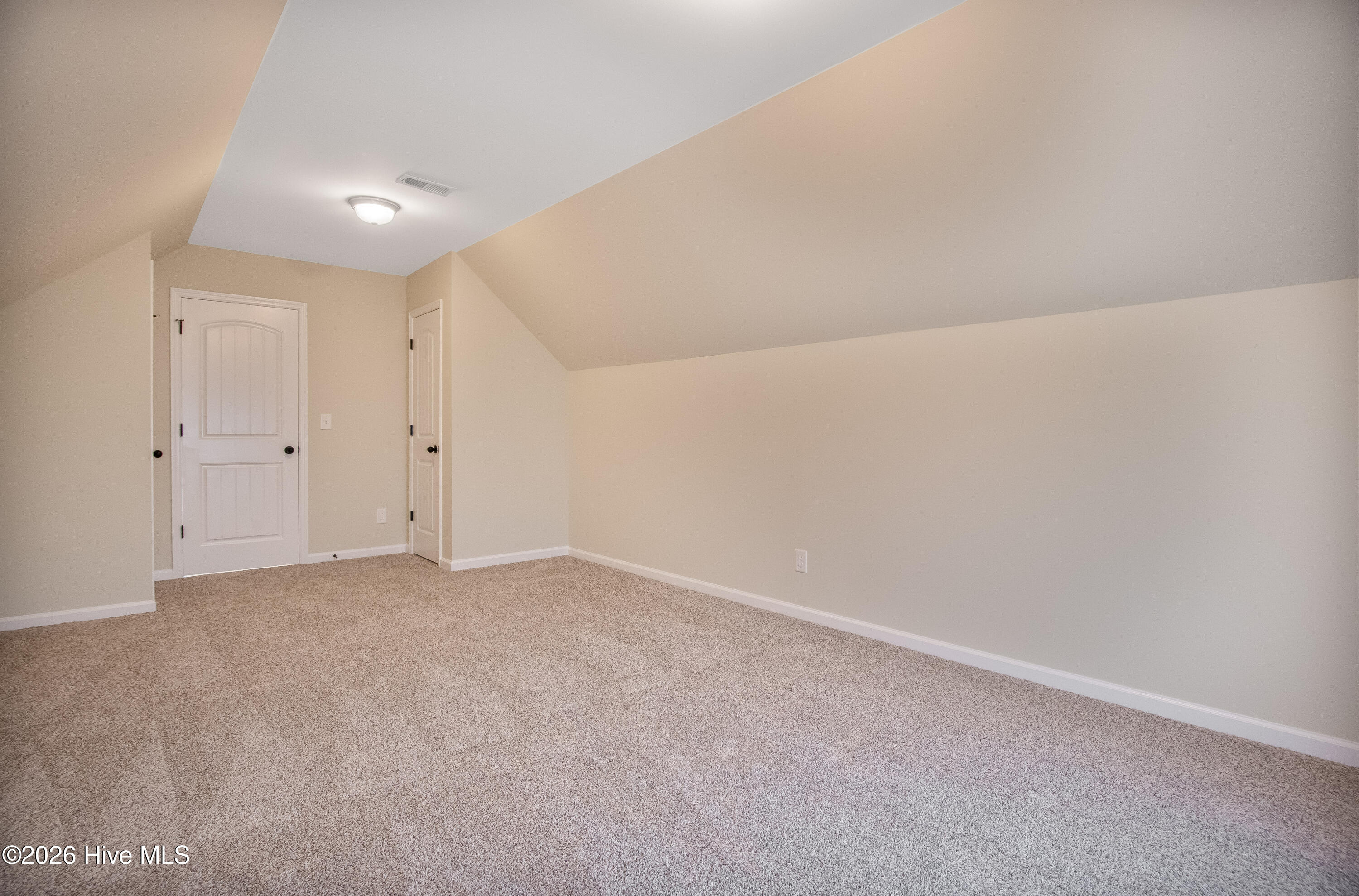 100545678 | Photo 54