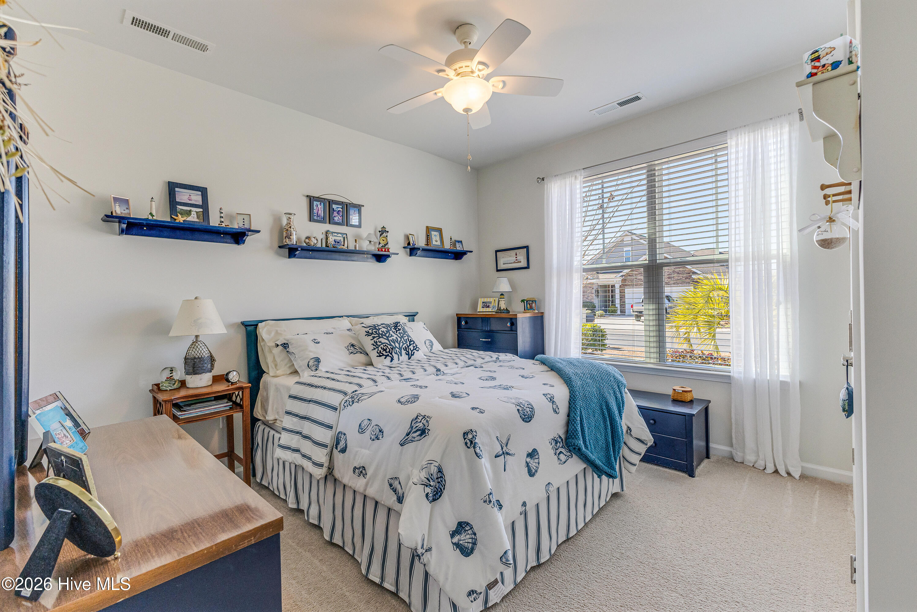 100555117 | Photo 28