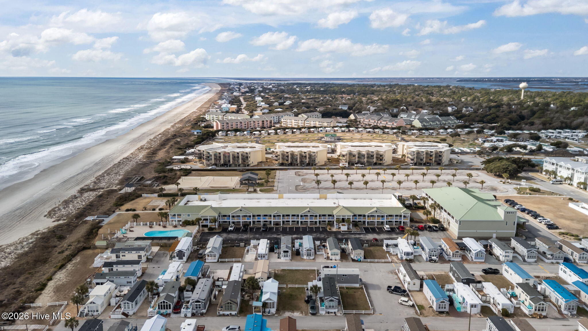 100549810 | Photo 22