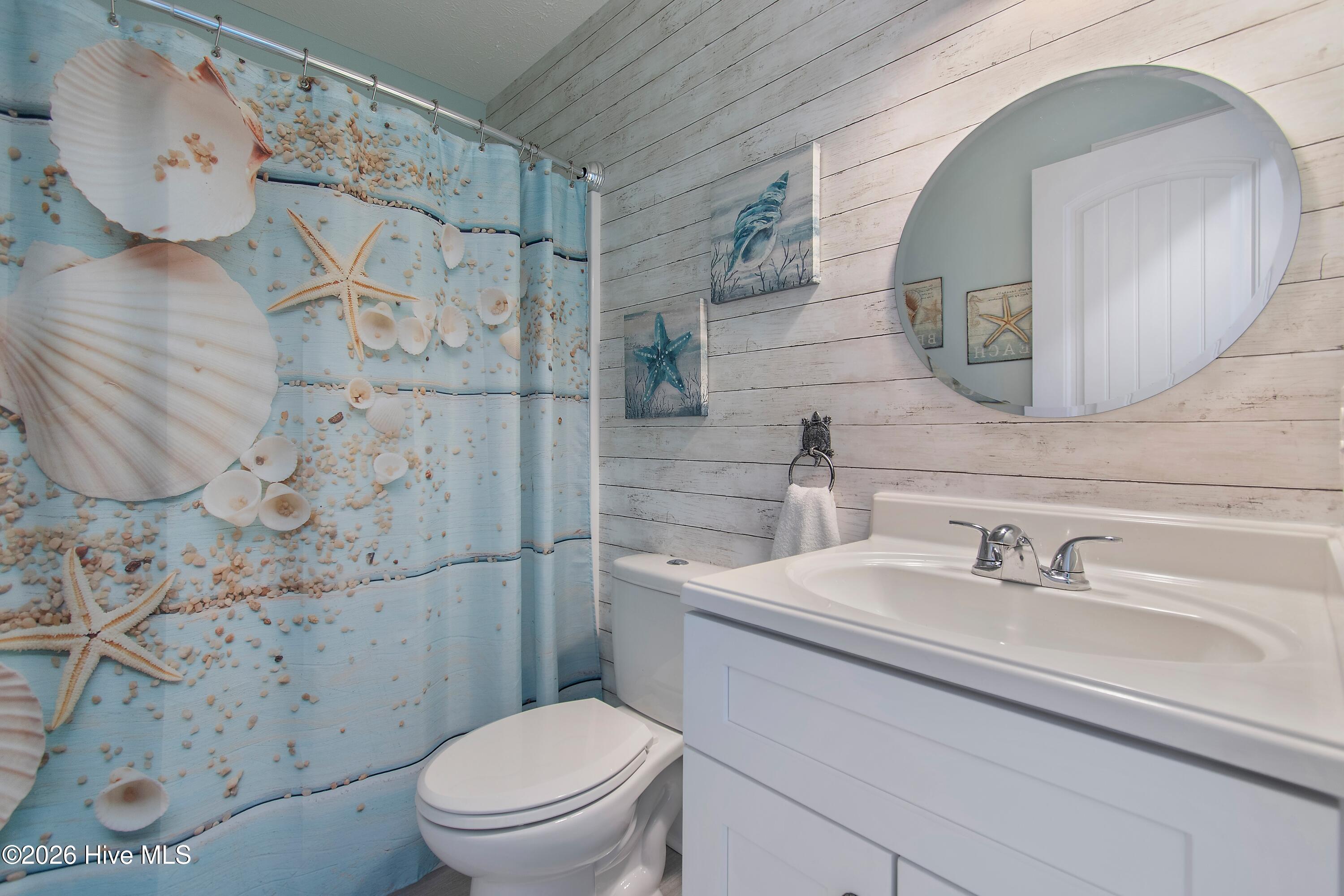 100556546 | Photo 28