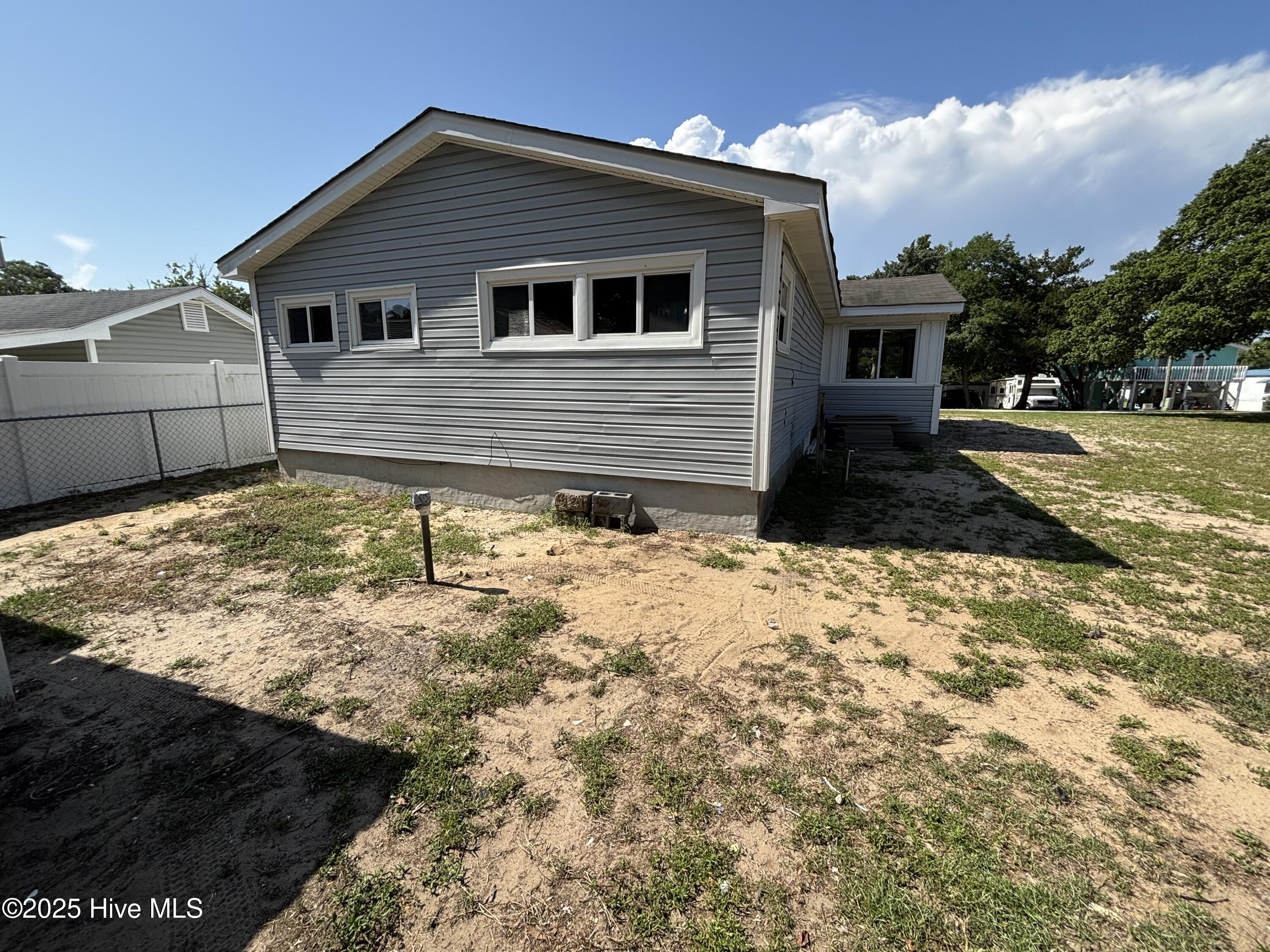 100514950 | Photo 23