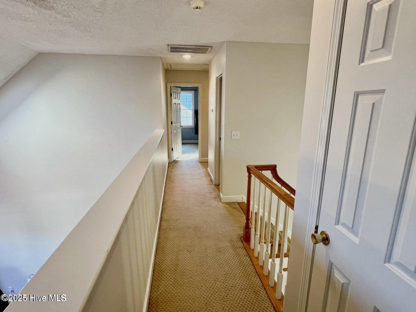 100545909 | Photo 28