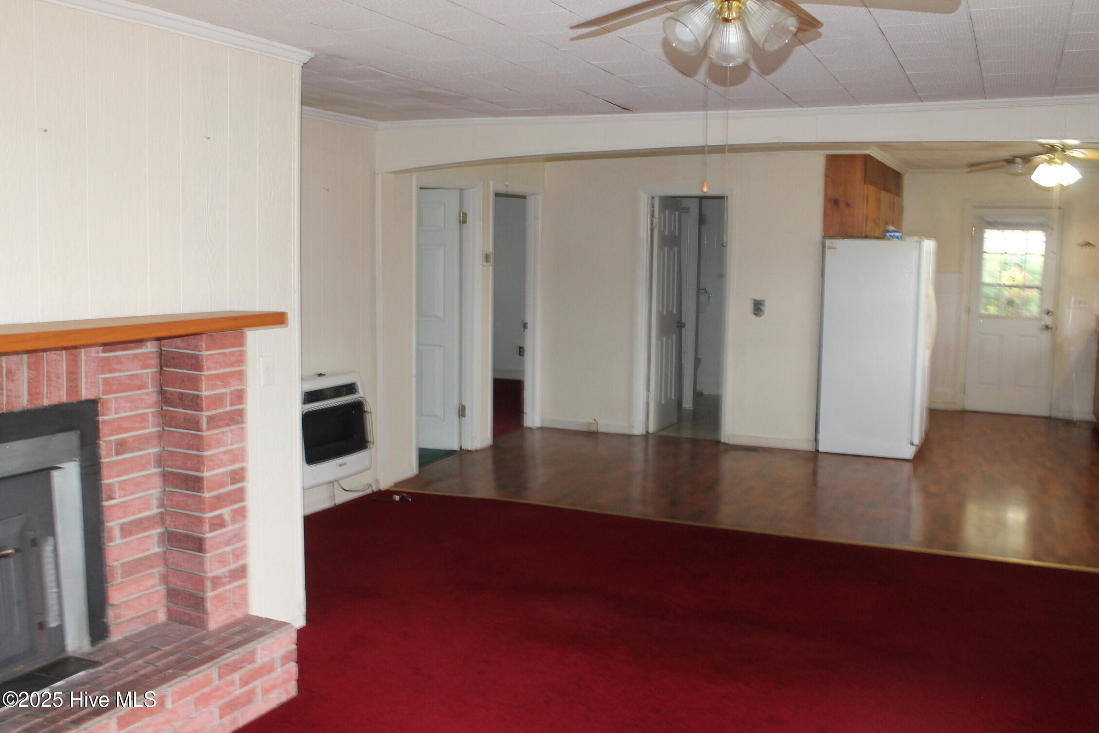 100535737 | Photo 13