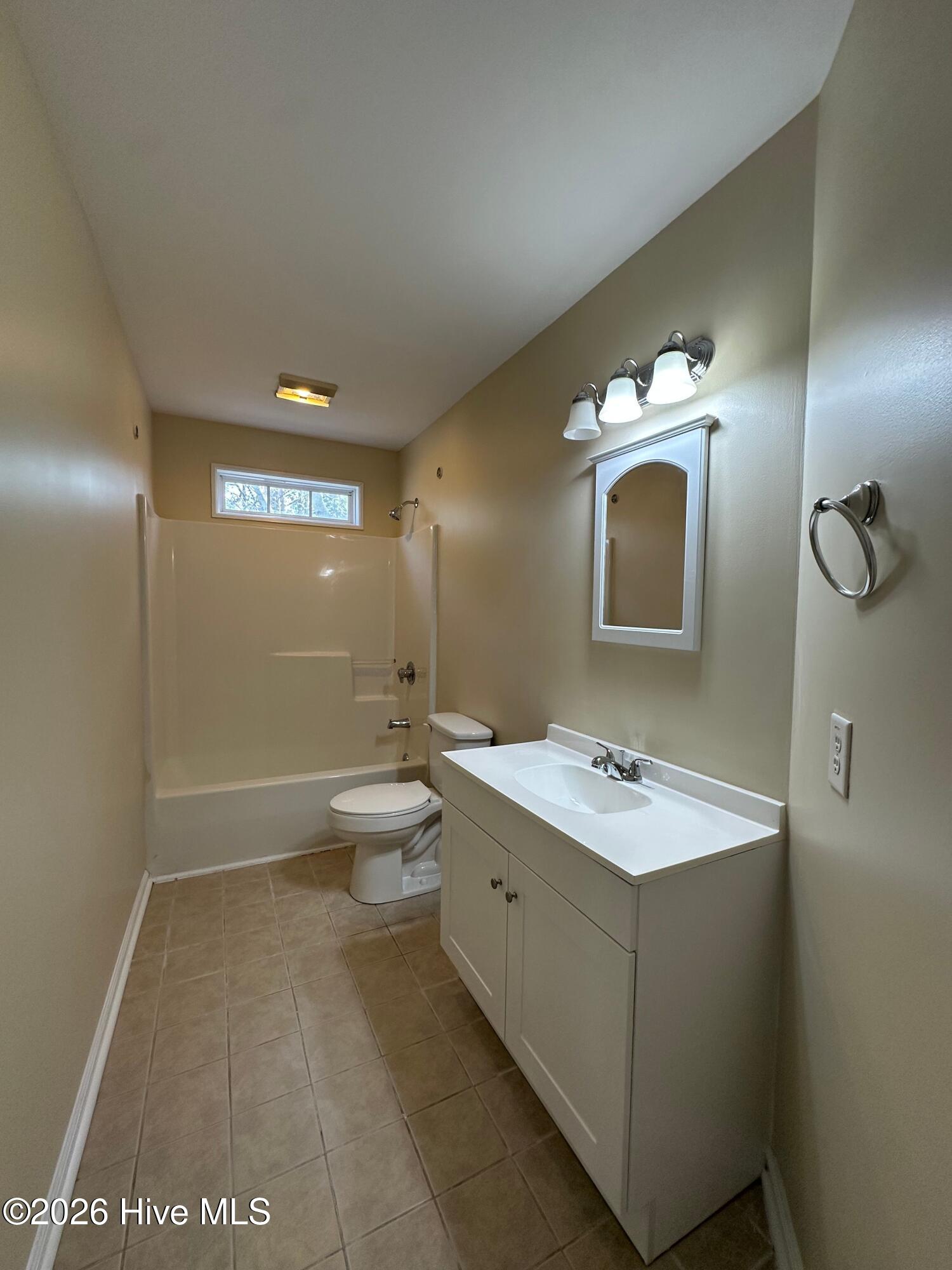 100564152 | Photo 38