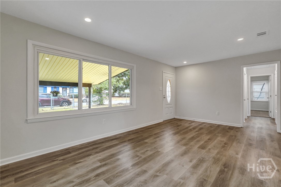 Living room 
without furniture