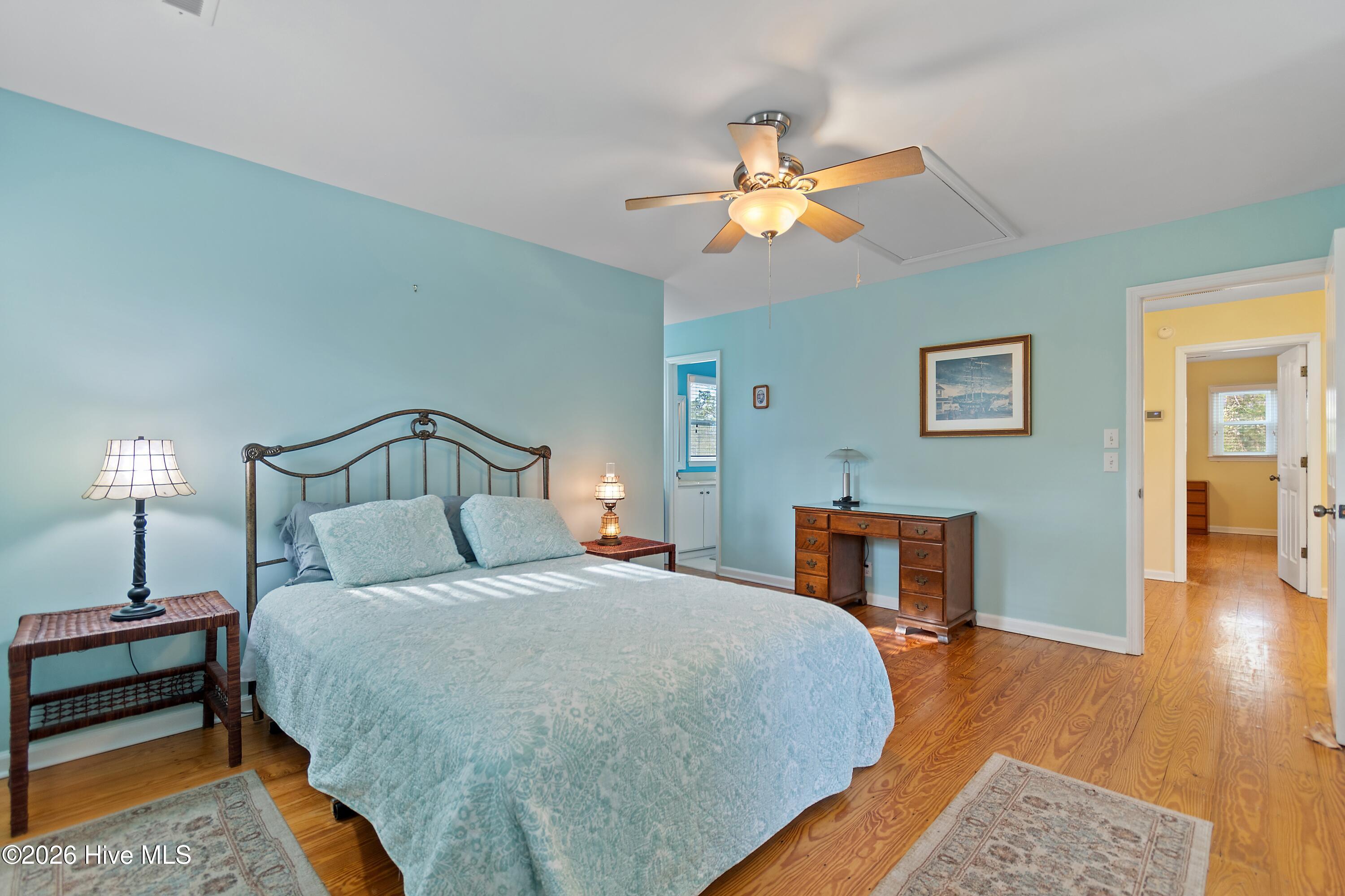 100564312 | Photo 27