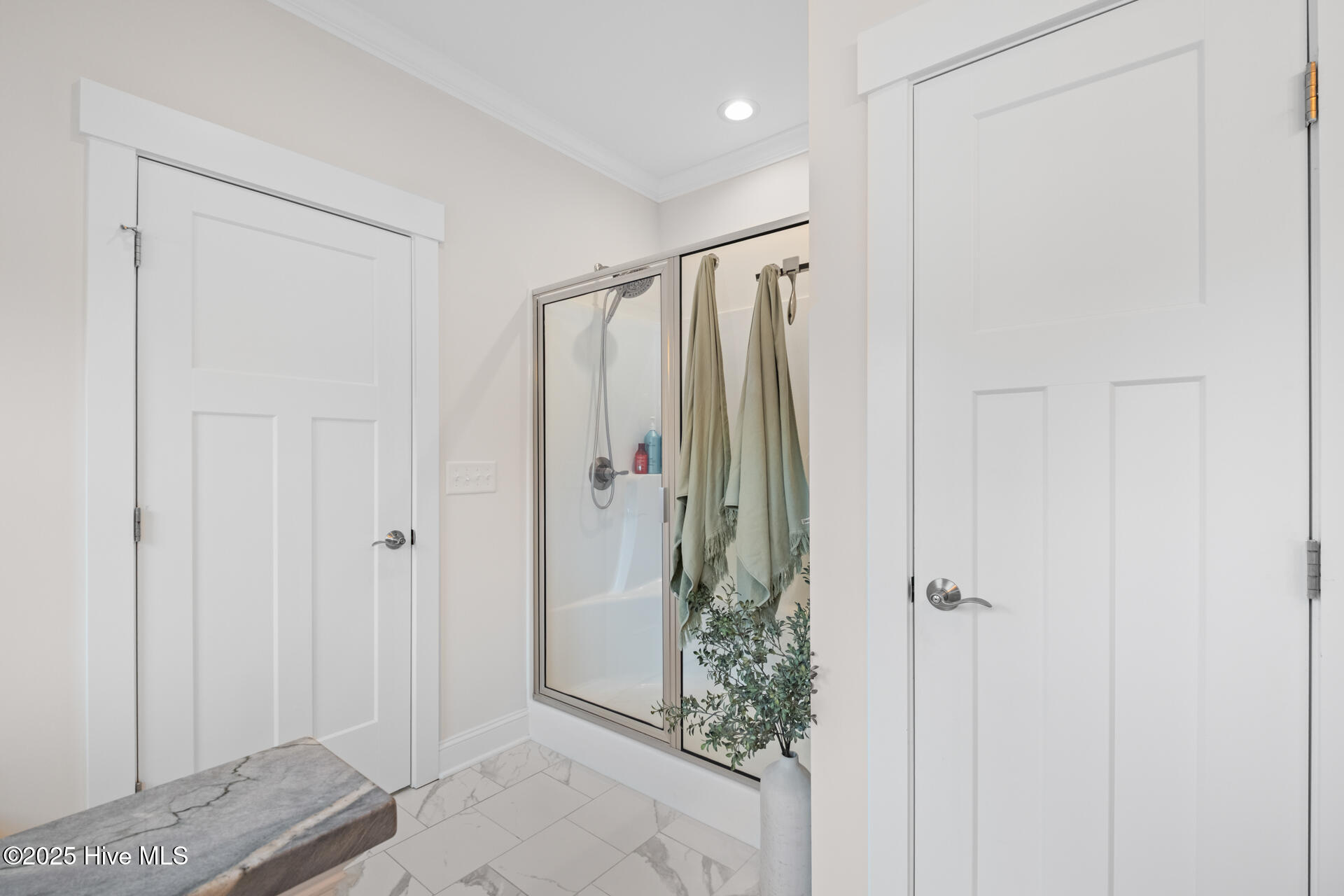 100554078 | Photo 32