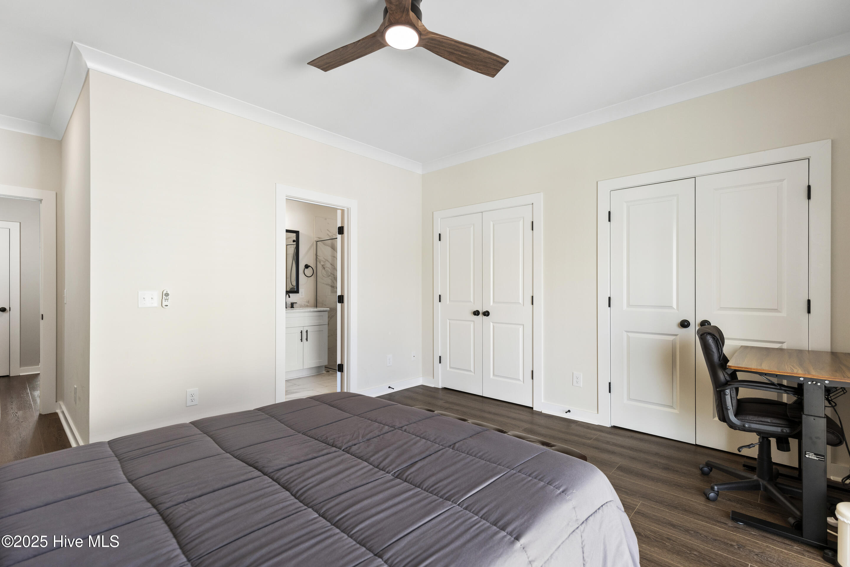 100559926 | Photo 31