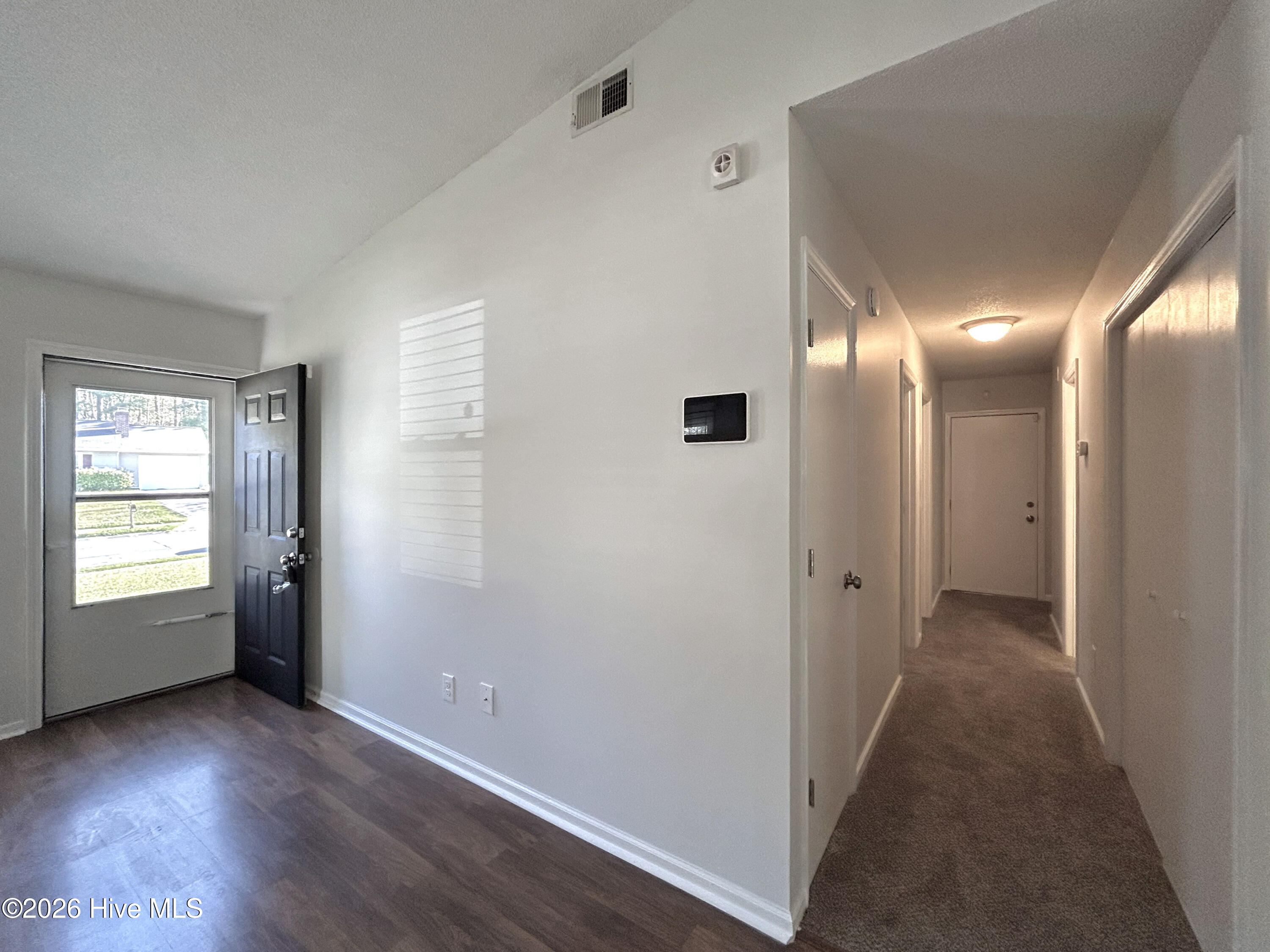 100563583 | Photo 18