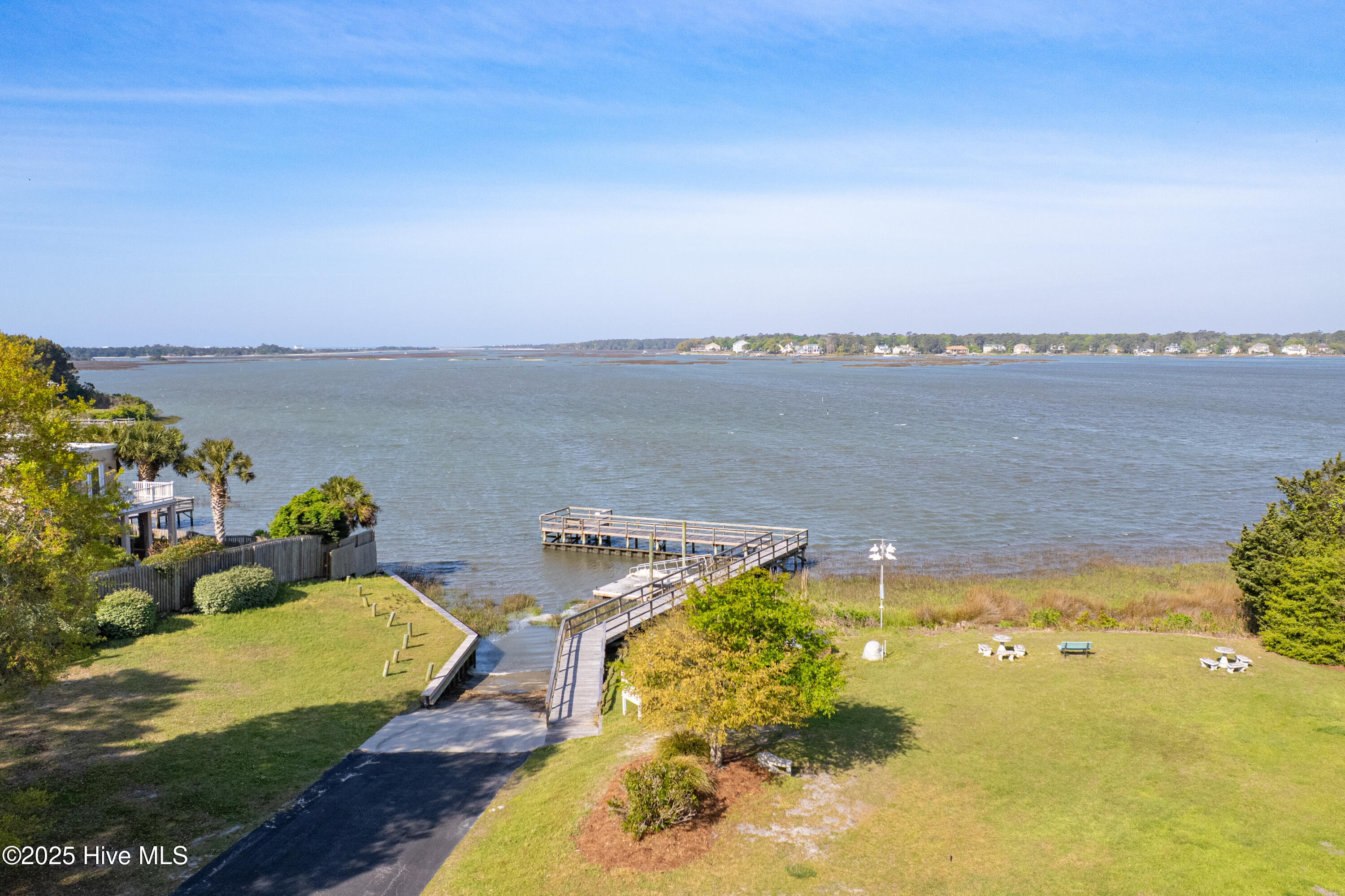 100536639 | Photo 98