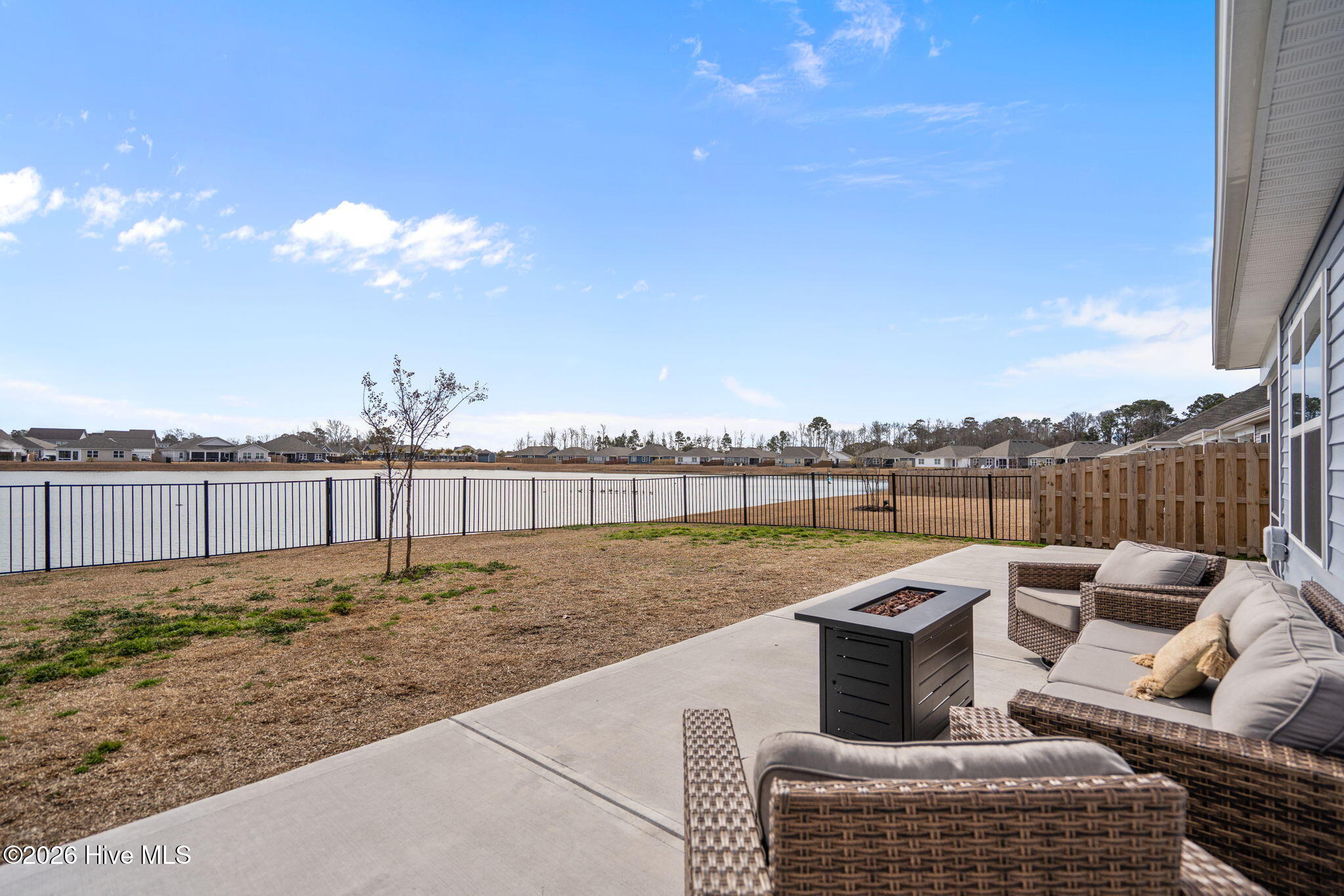 100555657 | Photo 39