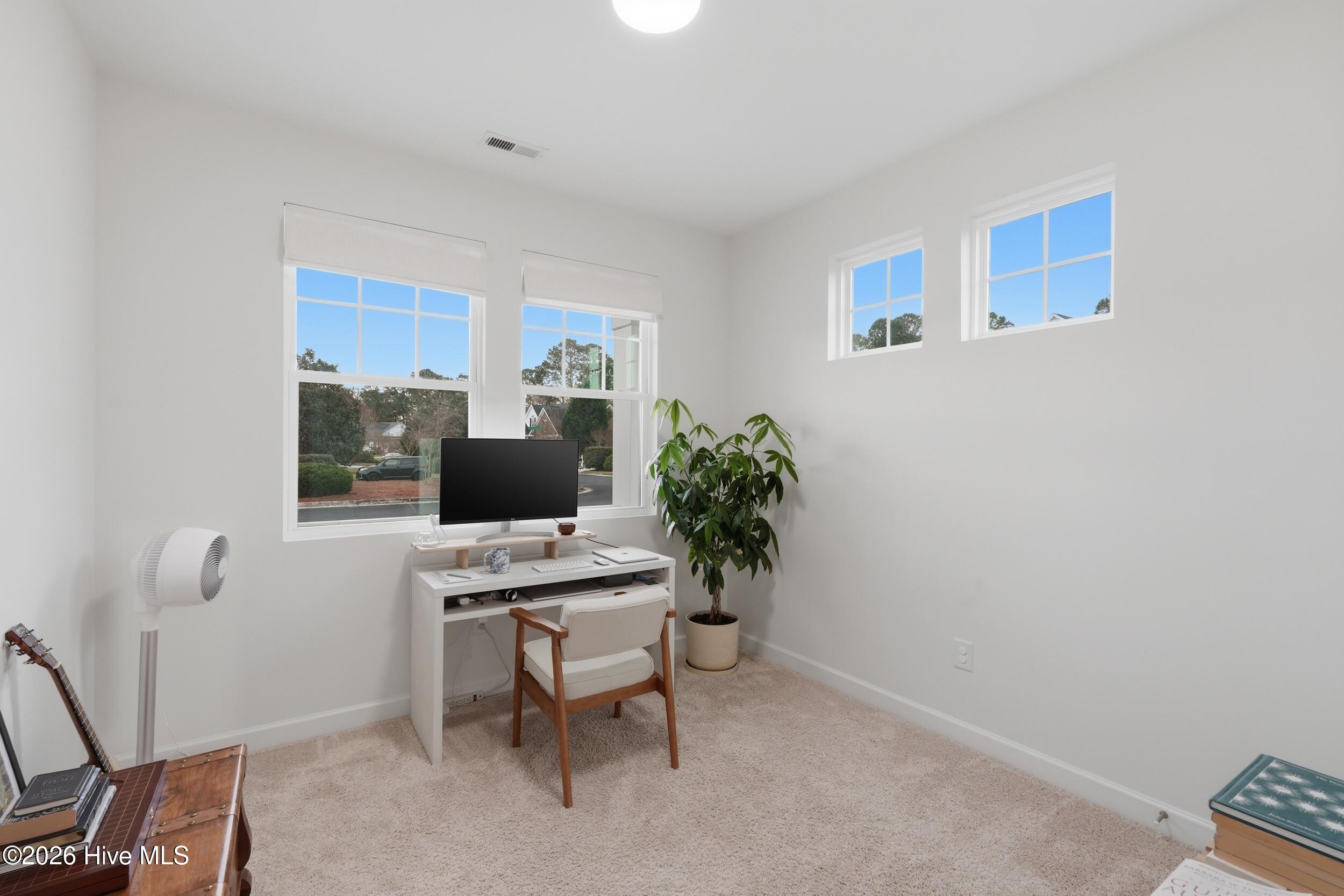 100559477 | Photo 17