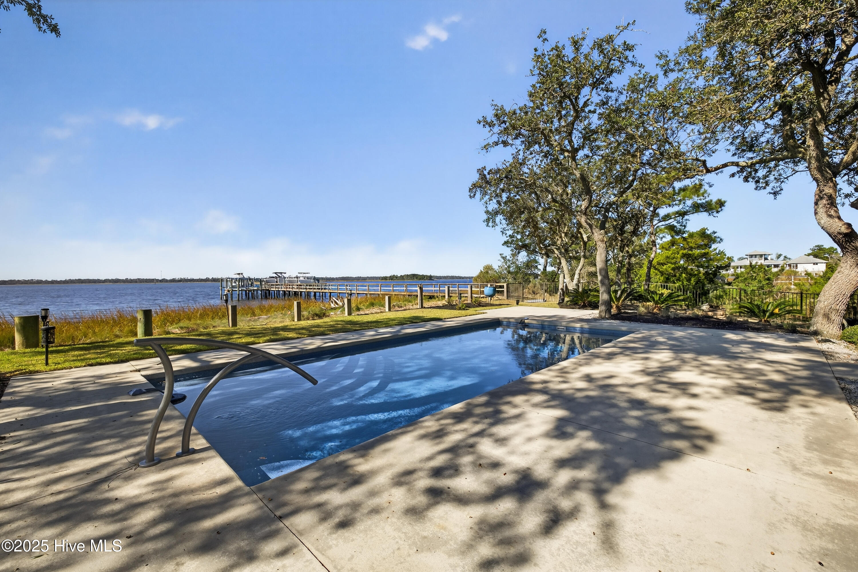 100539038 | Photo 13