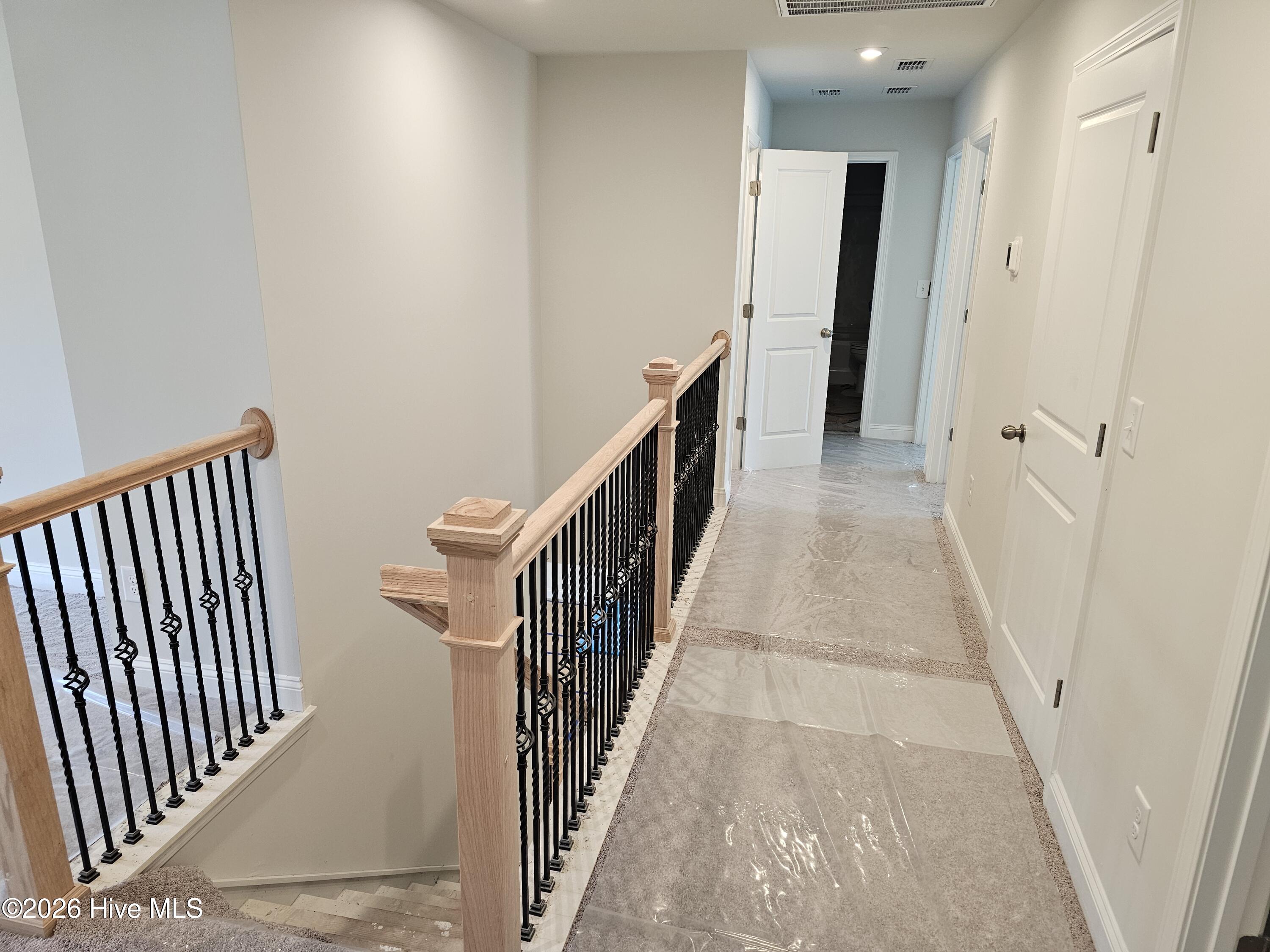 100555806 | Photo 19