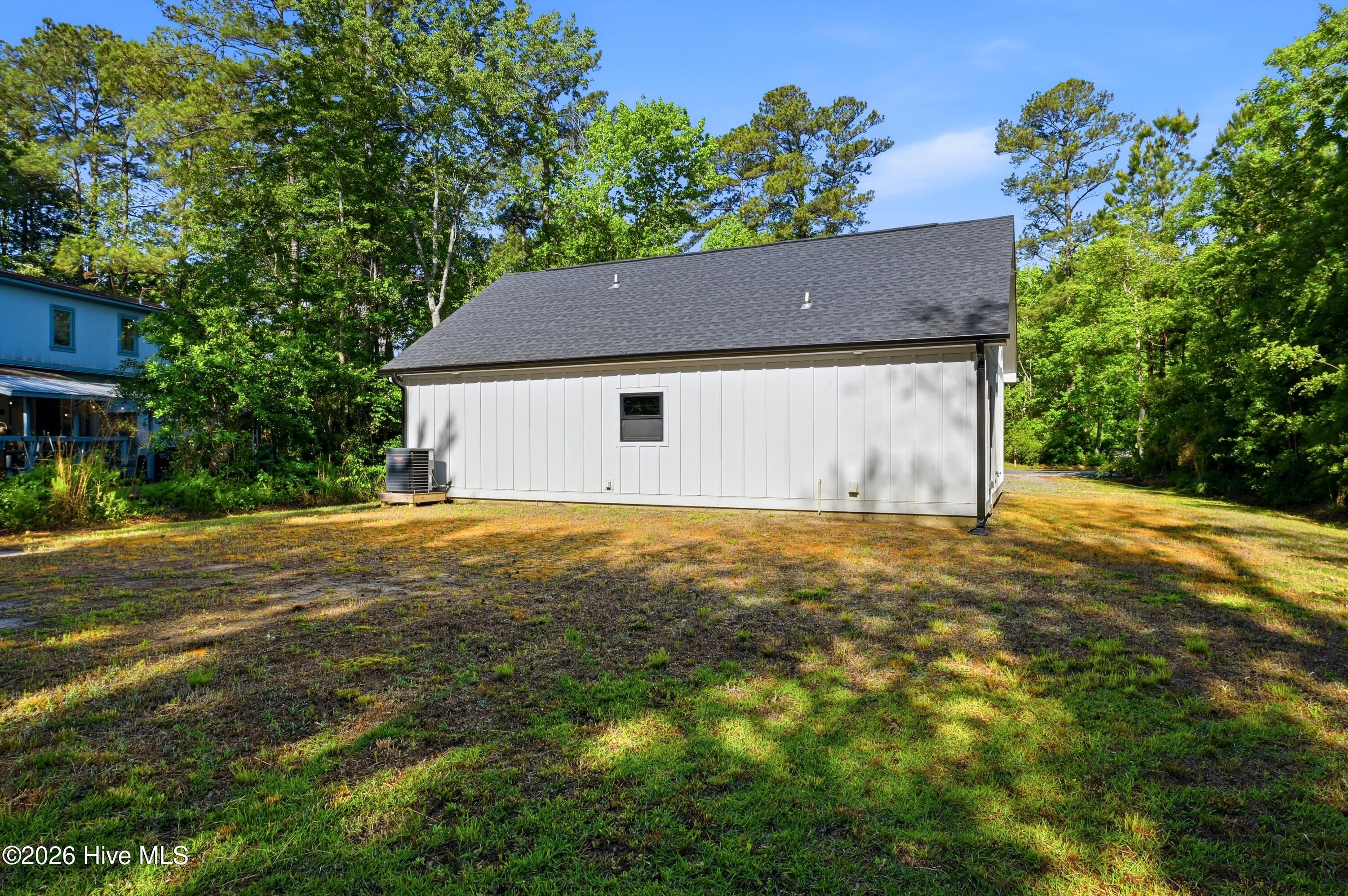 100570518 | Photo 27