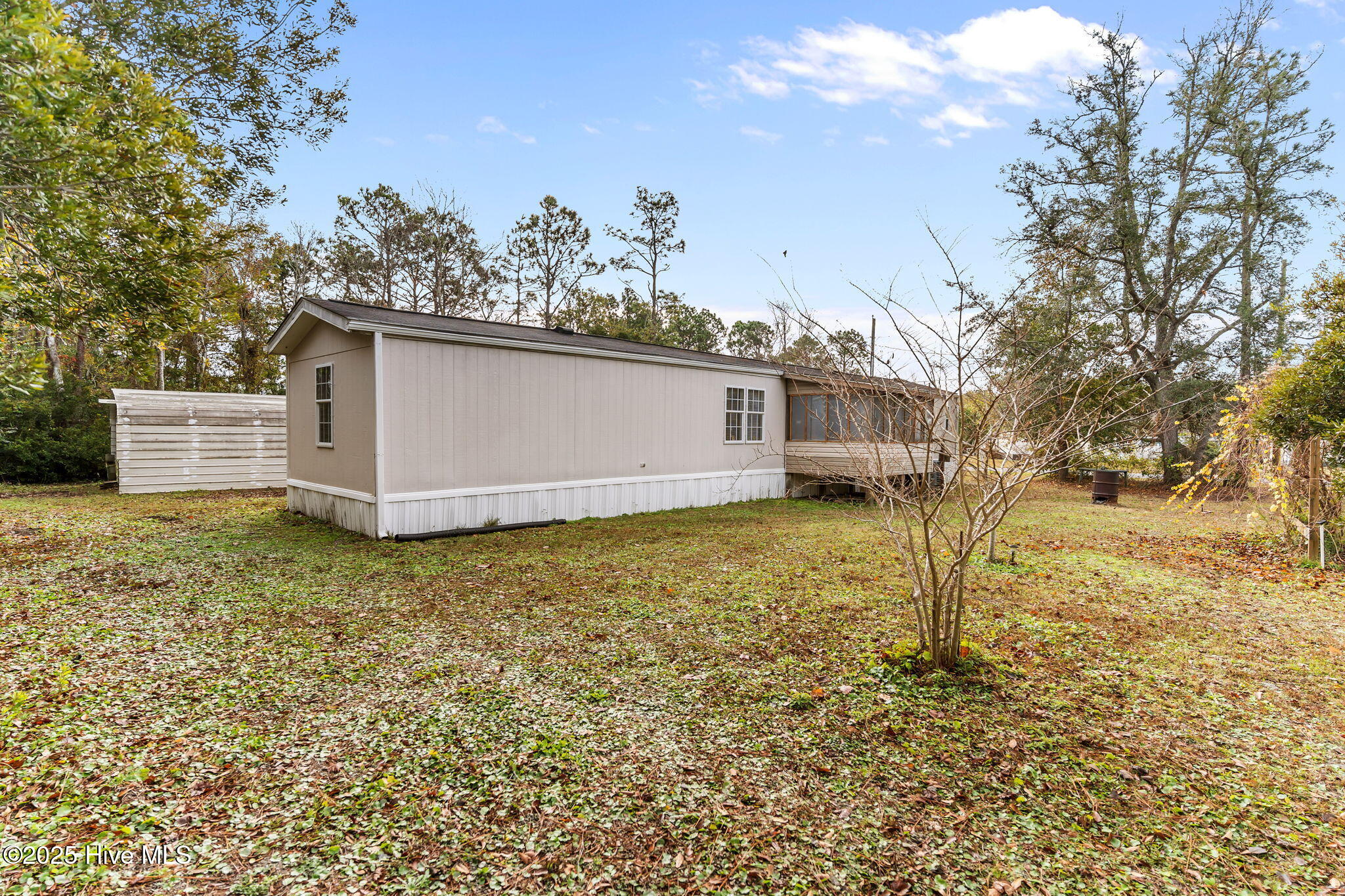 100543944 | Photo 35