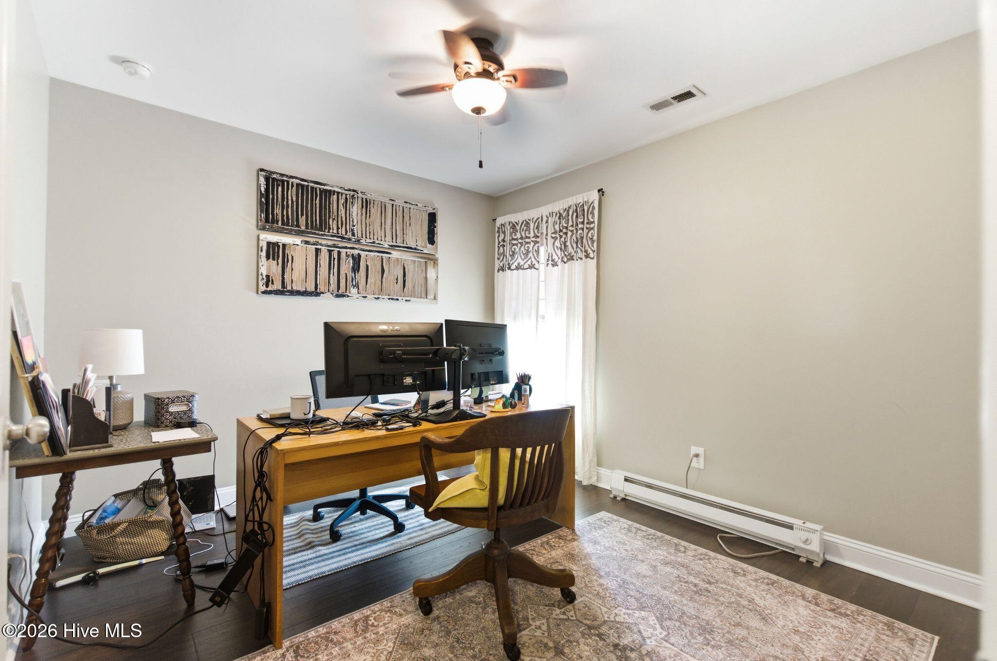 100568404 | Photo 45