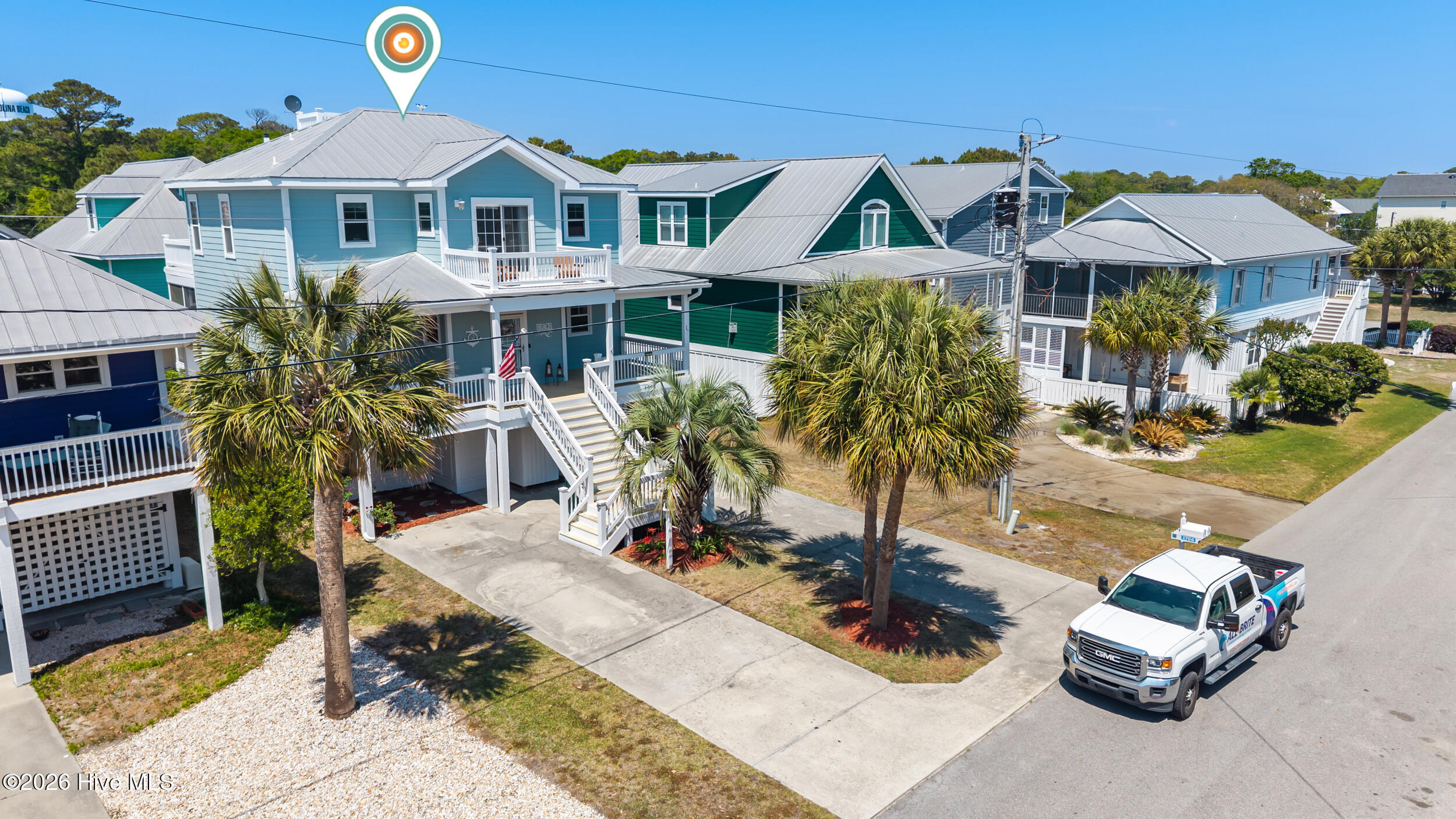 100568478 | Photo 44