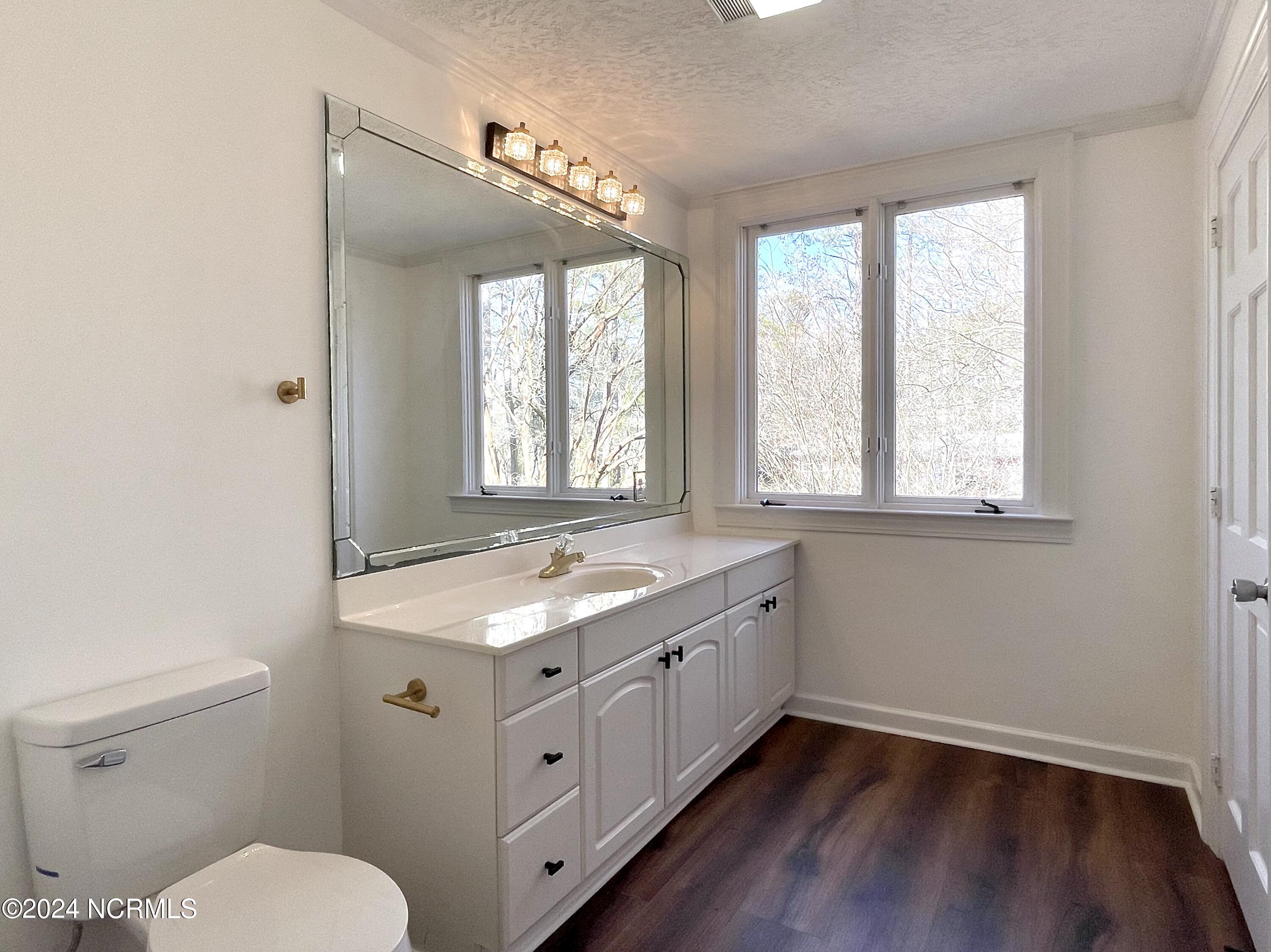 100426973 | Photo 31