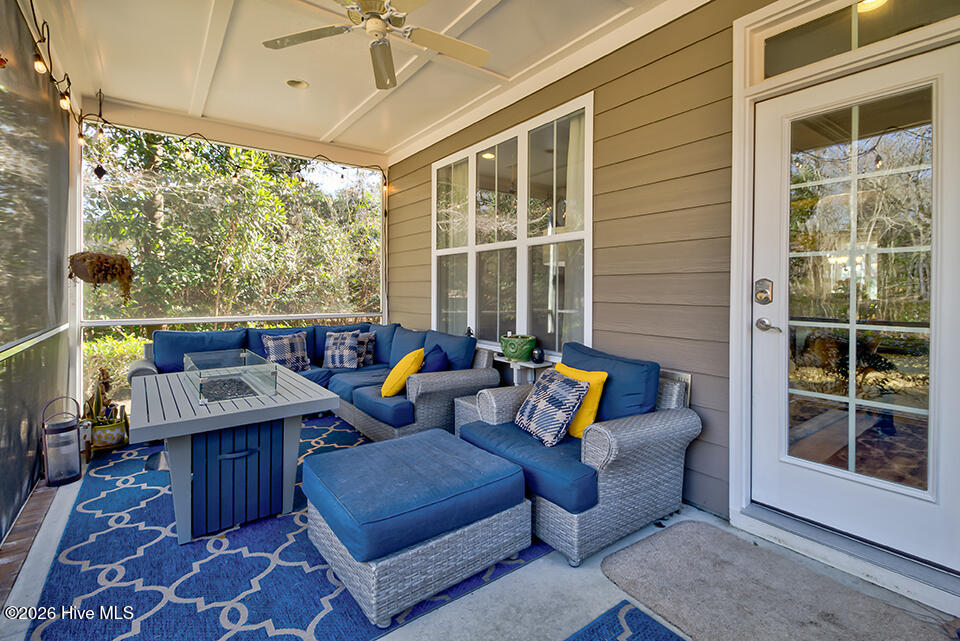 100553101 | Photo 32