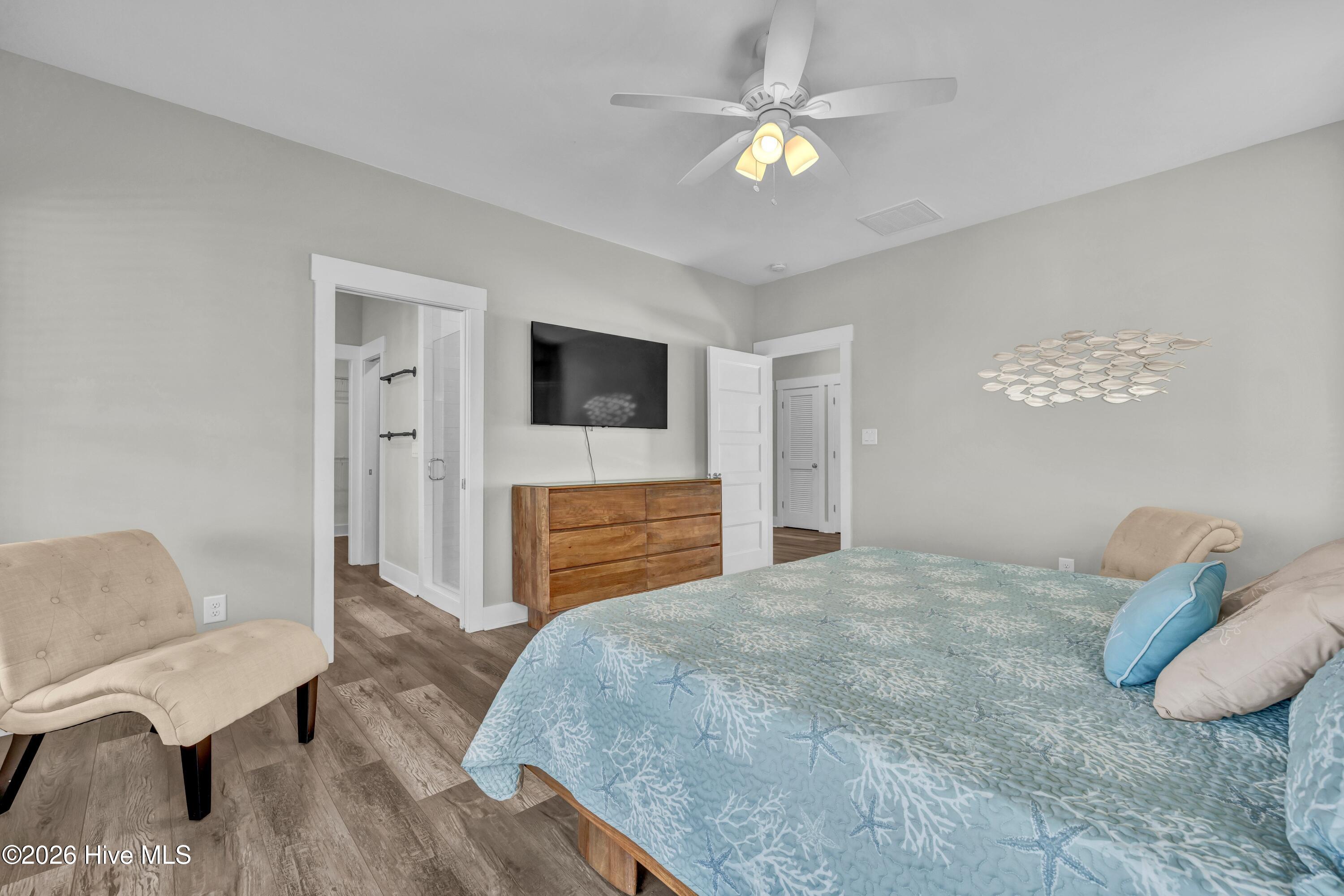 100549808 | Photo 27