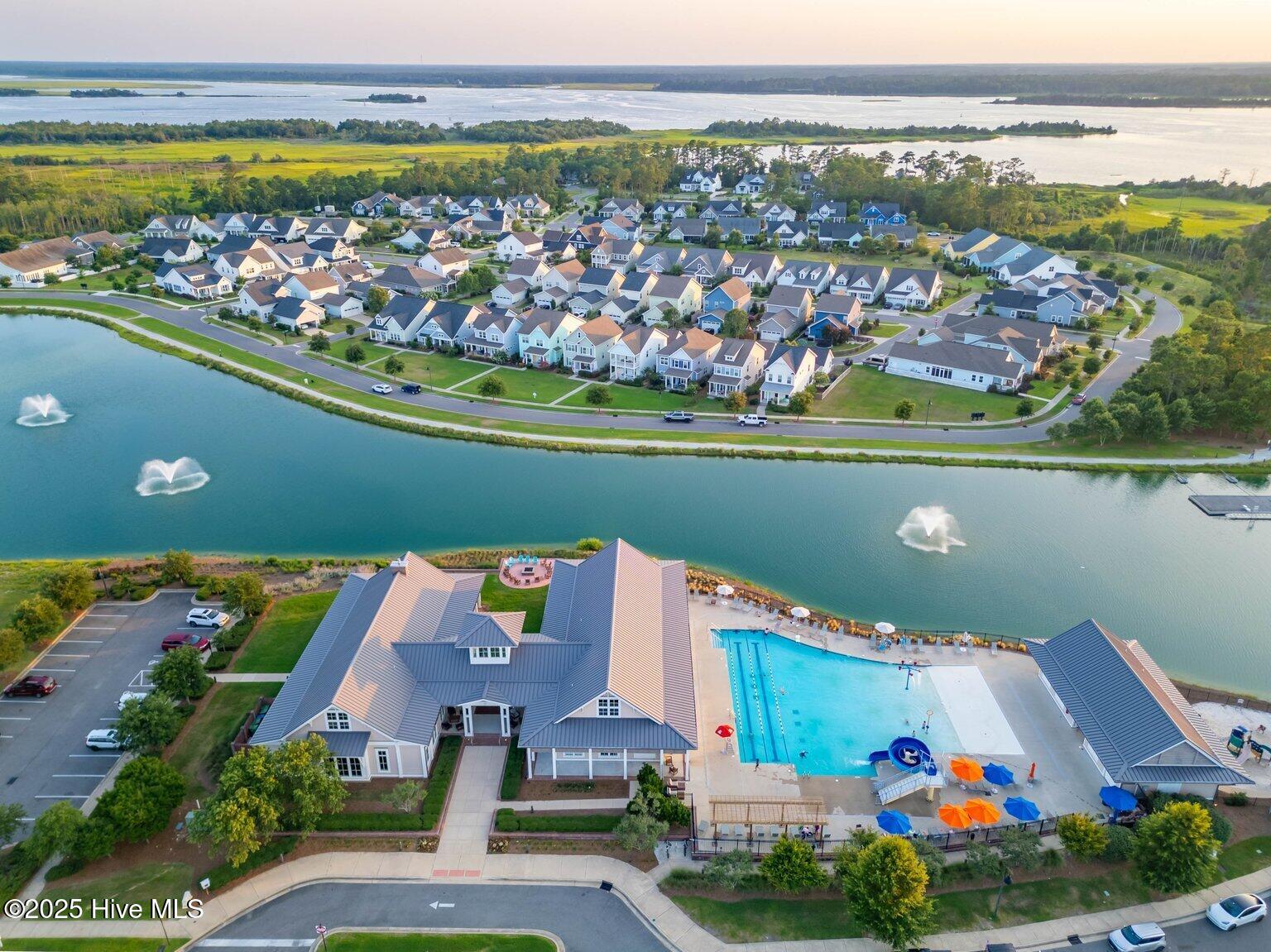 100538823 | Photo 29