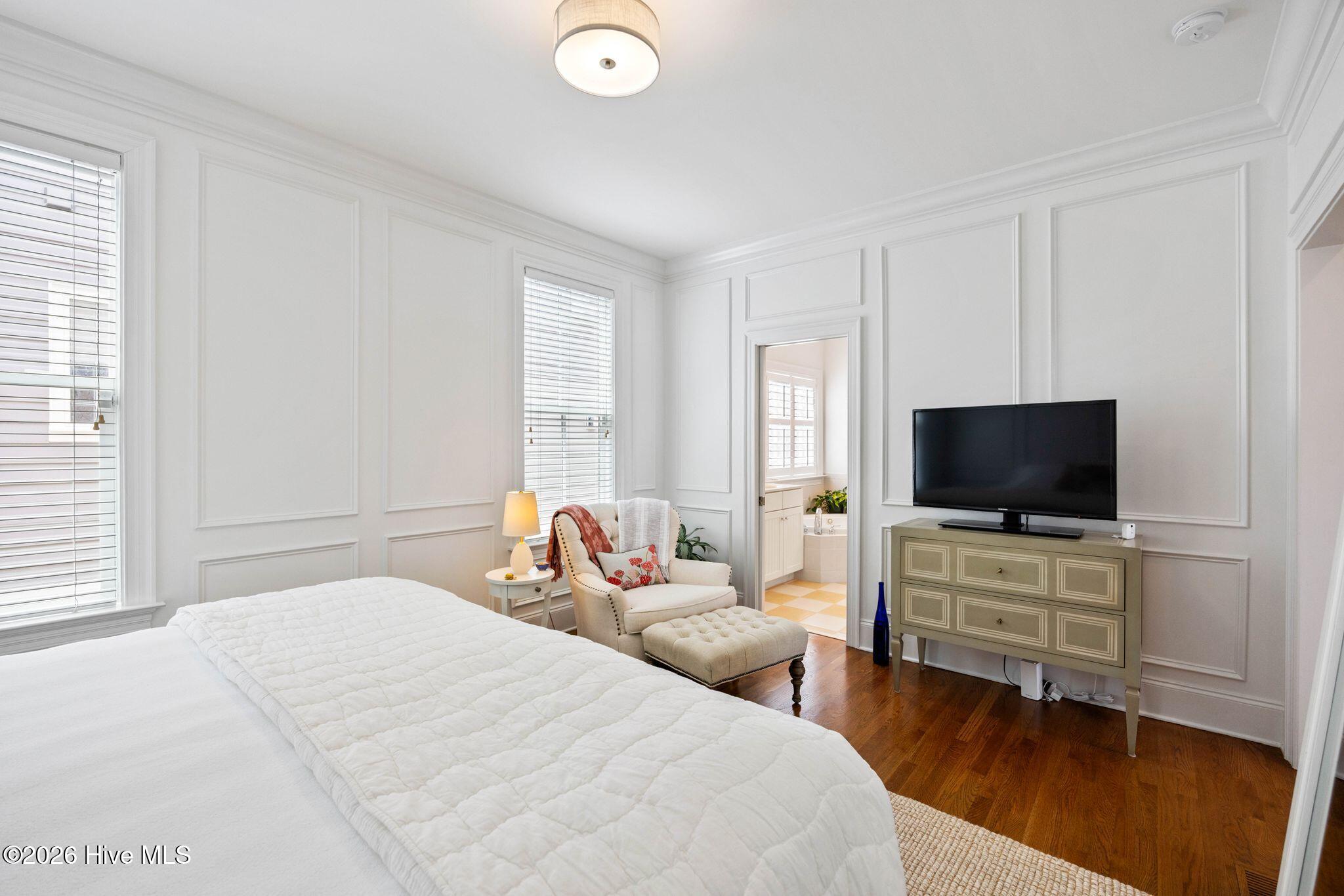 1802BarkleyAve-28