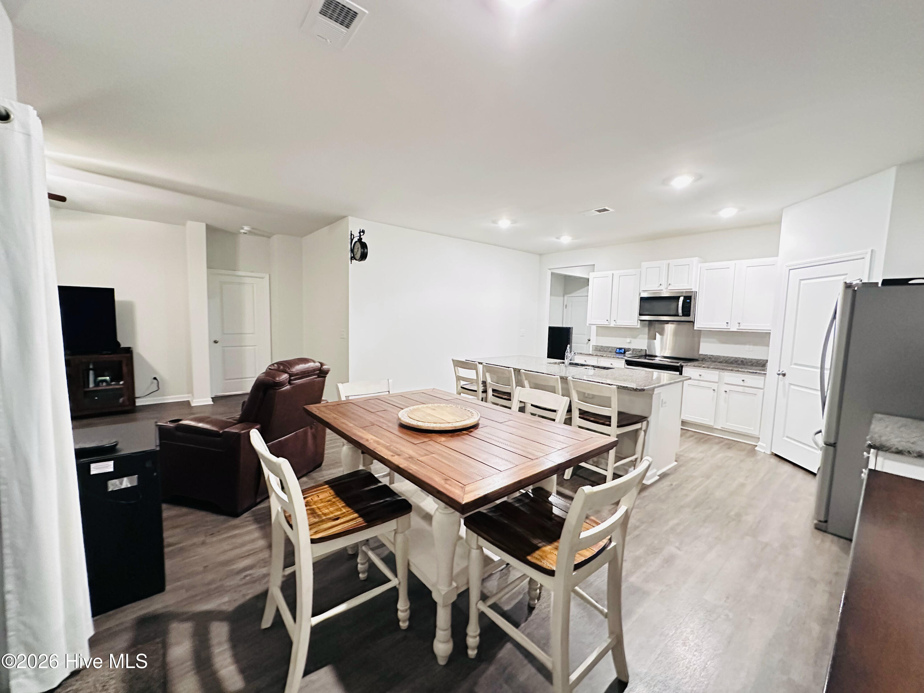 100555110 | Photo 20